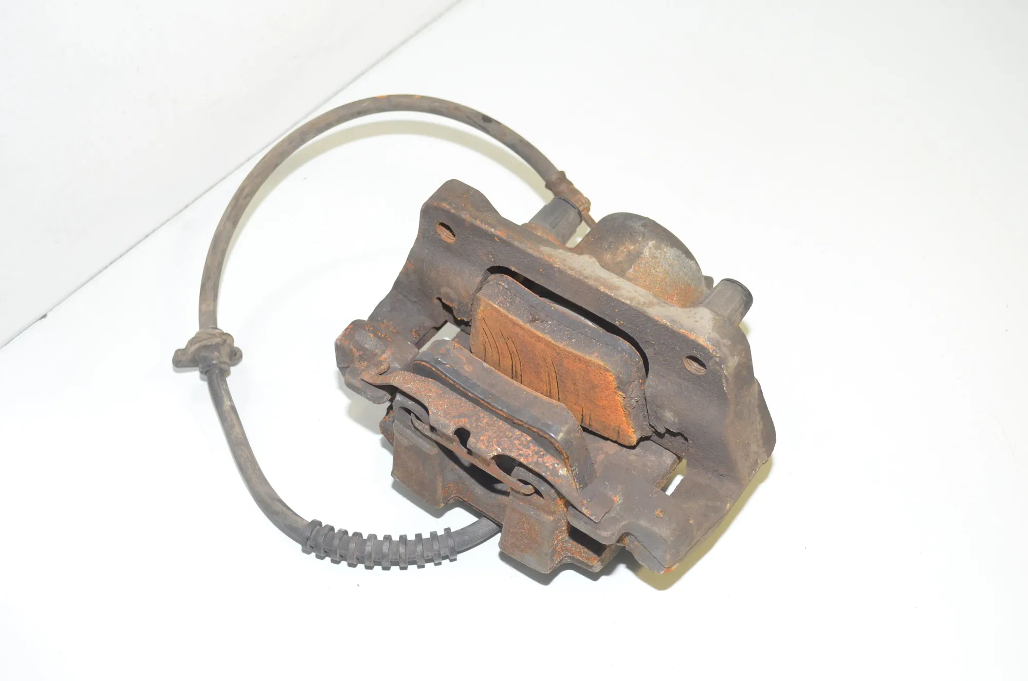 Front Right Brake Caliper – OEM 6790922 · BMW X3 (F25) xDrive 20 d 2013 – 3