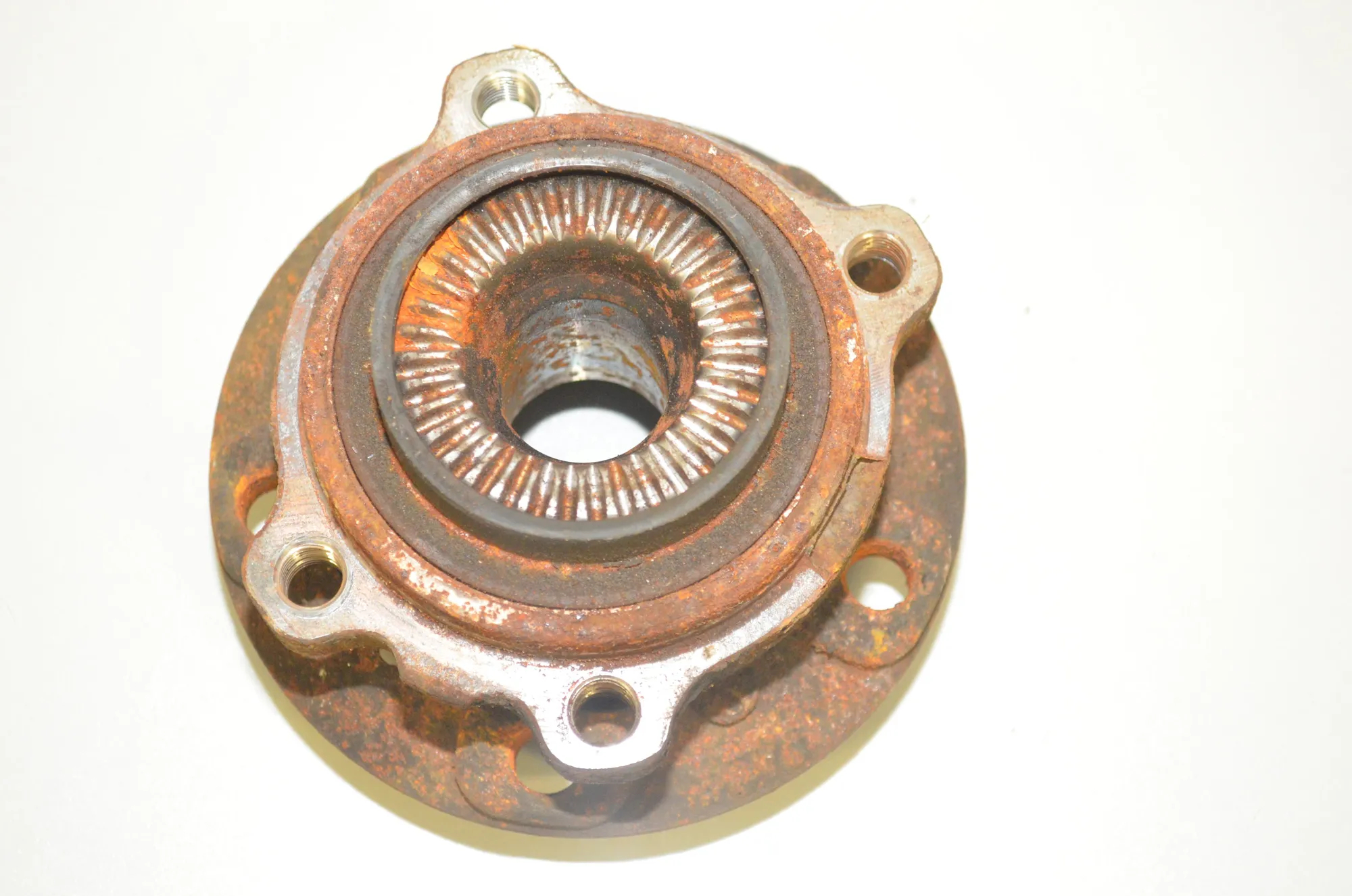 Front Right Wheel Bearing – OEM 6870725 · BMW X3 (F25) xDrive 20 d 2013 – 3