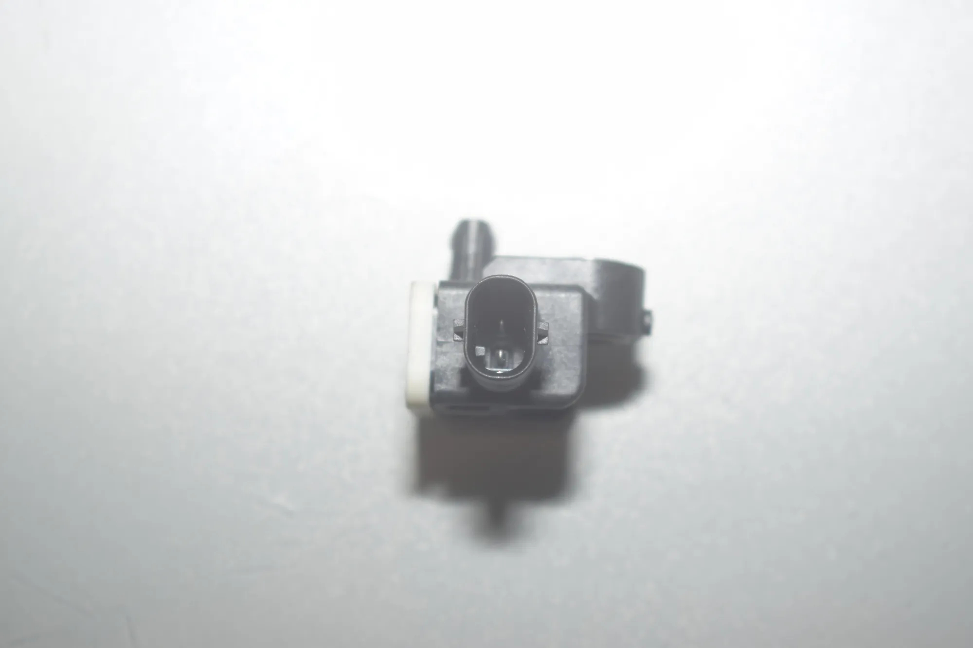 Front Left Impact Sensor – OEM 9234989 · BMW 2 Cabrio (F23) 220 i 2017 – 4