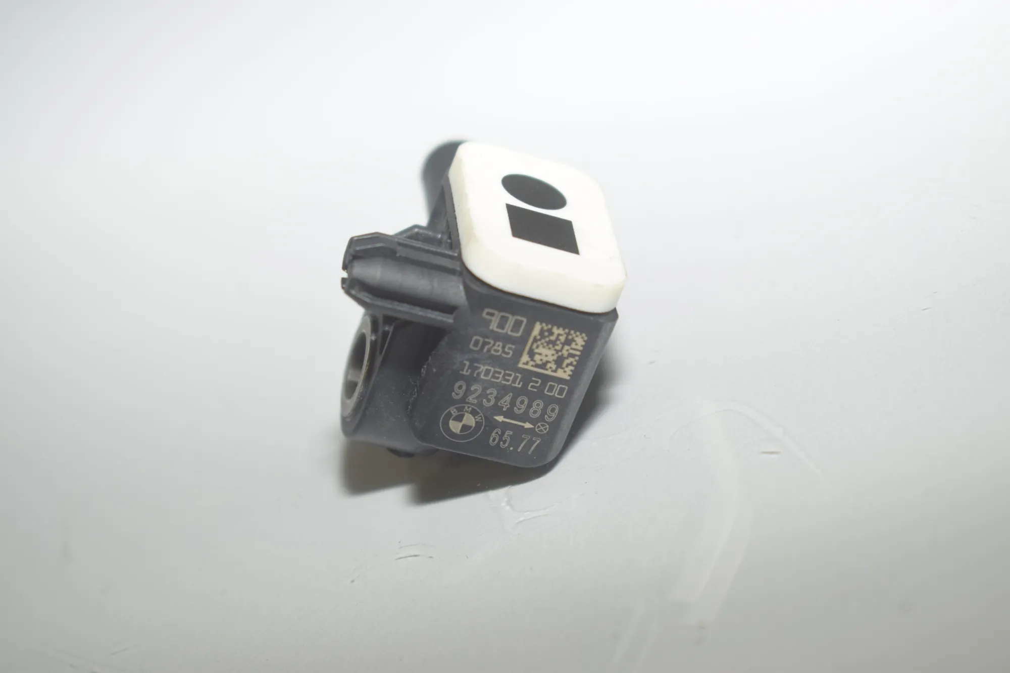 Front Right Impact Sensor – OEM 9234989 · BMW 2 Cabrio (F23) 220 i 2017 – 5