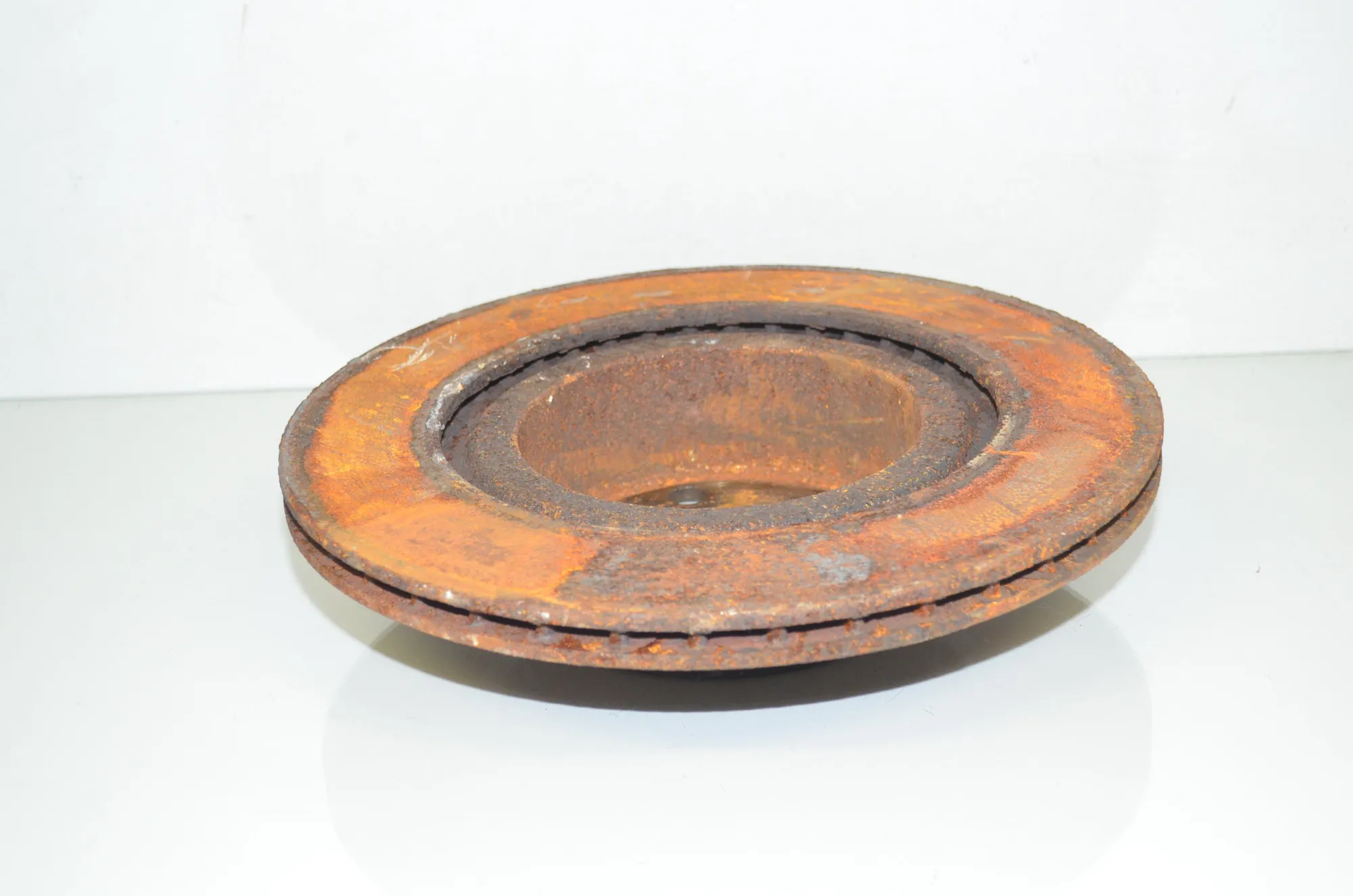 Rear Right Brake Disc – OEM 6886482 · BMW X3 (F25) xDrive 20 d 2013 – 4