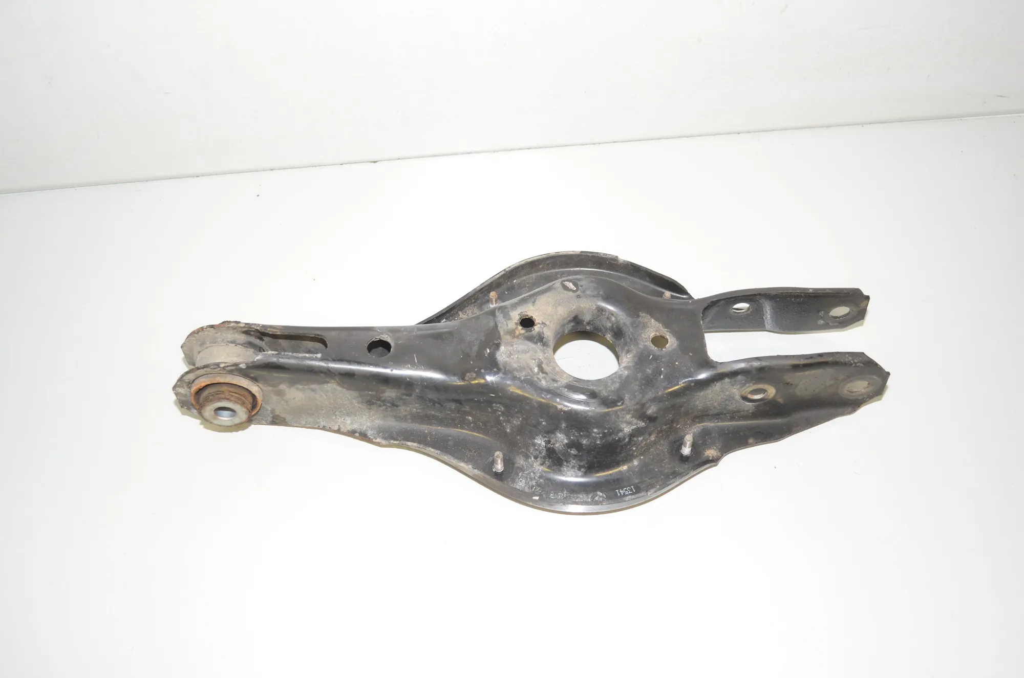 Rear Right Lower Control Arm – OEM 33326867540 · BMW 3 (F30, F80) 320 d 2012 – 2