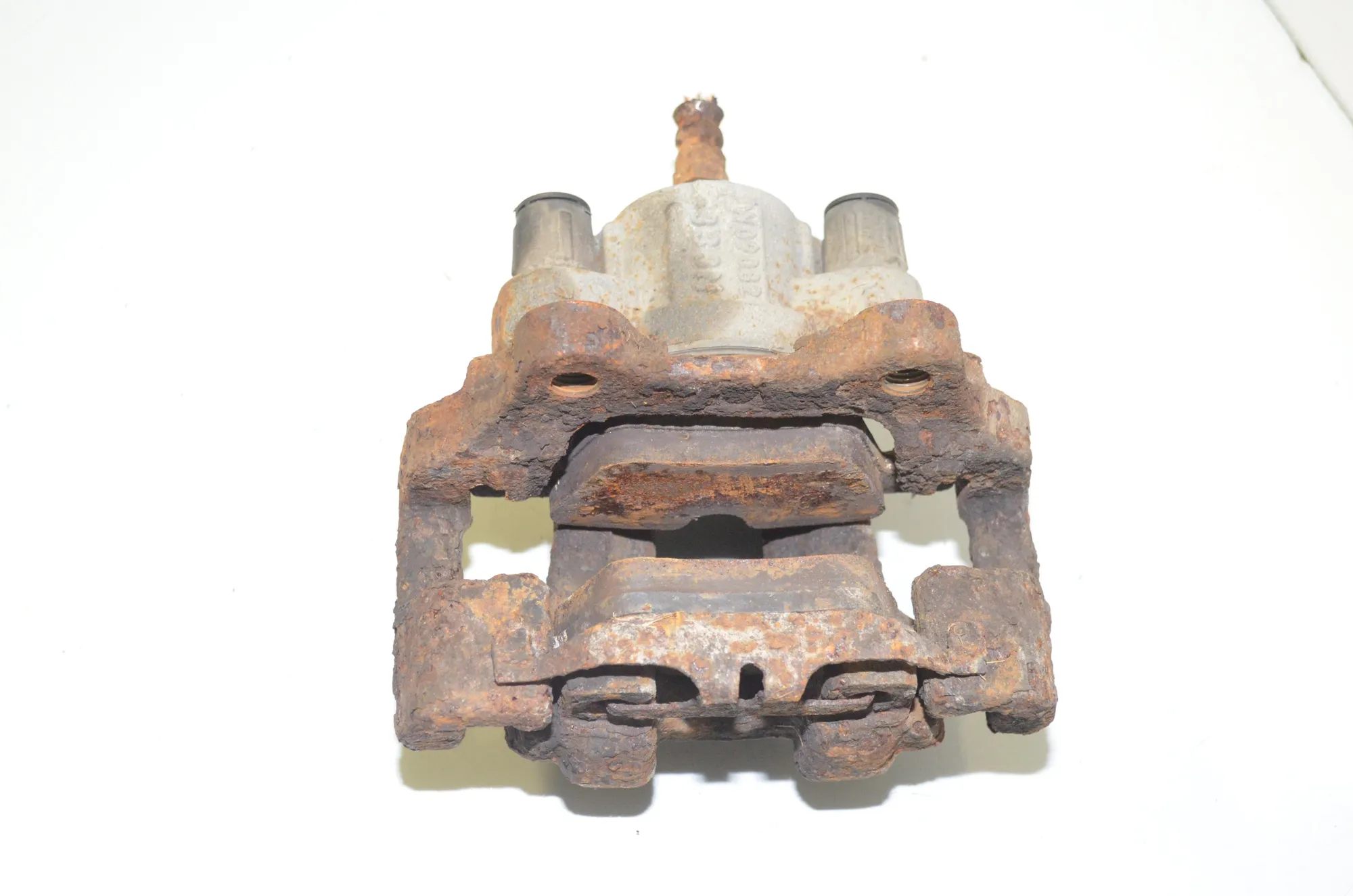 Rear Left Brake Caliper – OEM 6850857 · BMW 3 (F30, F80) 320 d 2012 – 4