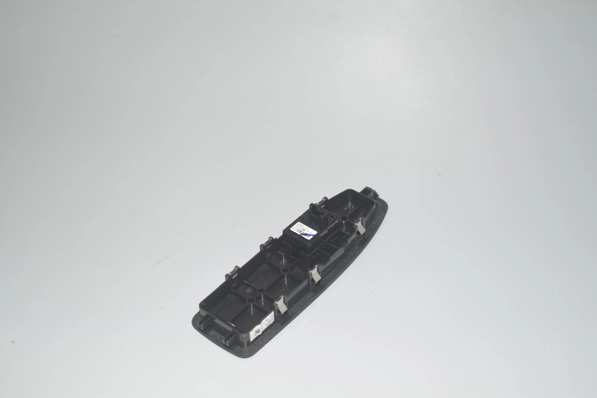 Front Right Door Window Switch – OEM 9208107 · BMW 2 Cabrio (F23) 220 i 2017 – 3