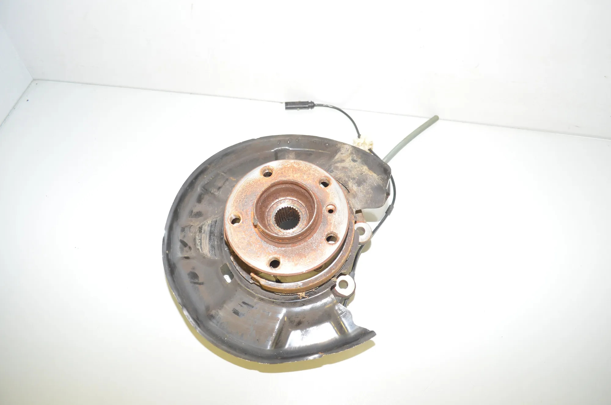Front Left Wheel Hub – OEM 6792285 · BMW 2 Cabrio (F23) 220 i 2016 – 3