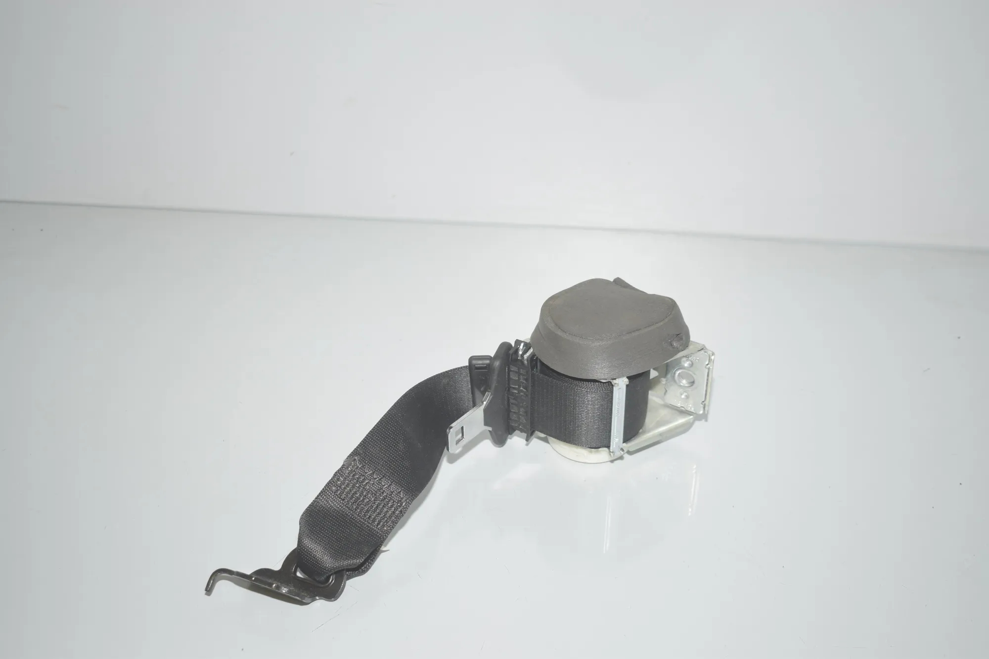 Rear Left Seatbelt – OEM 7258445 · BMW X3 (F25) xDrive 20 d 2013 – 2