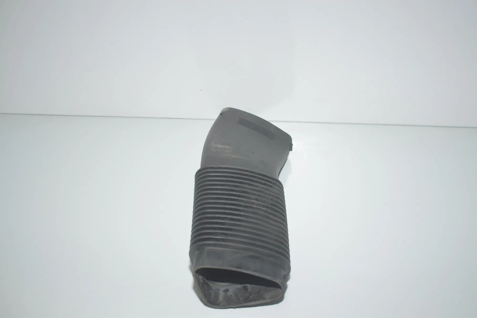 Air Intake Tube – OEM 7811018 · BMW X3 (F25) xDrive 20 d 2013