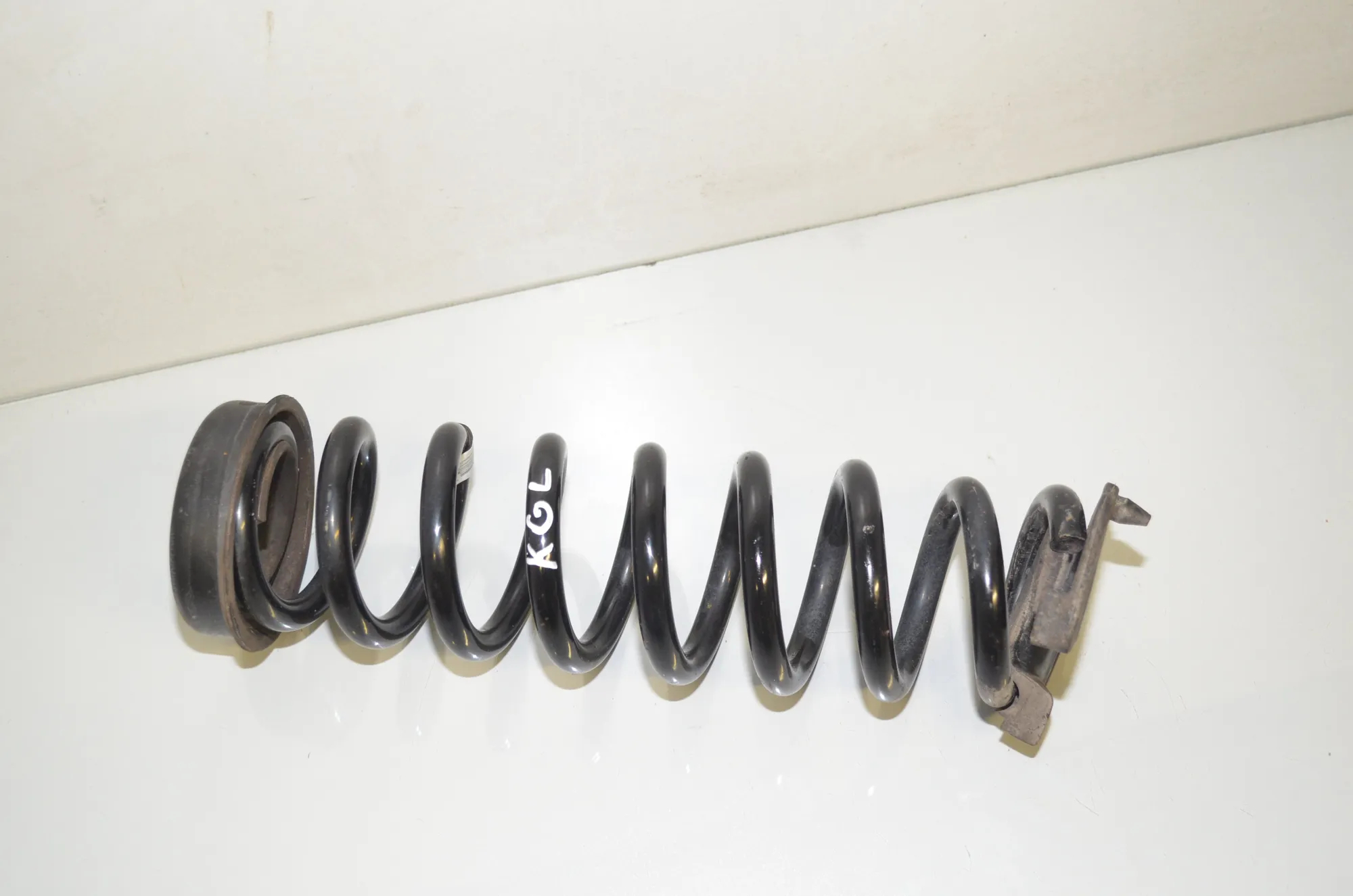 Rear Left Coil Spring – OEM 6851726 · BMW 2 Cabrio (F23) 220 i 2017 – 2