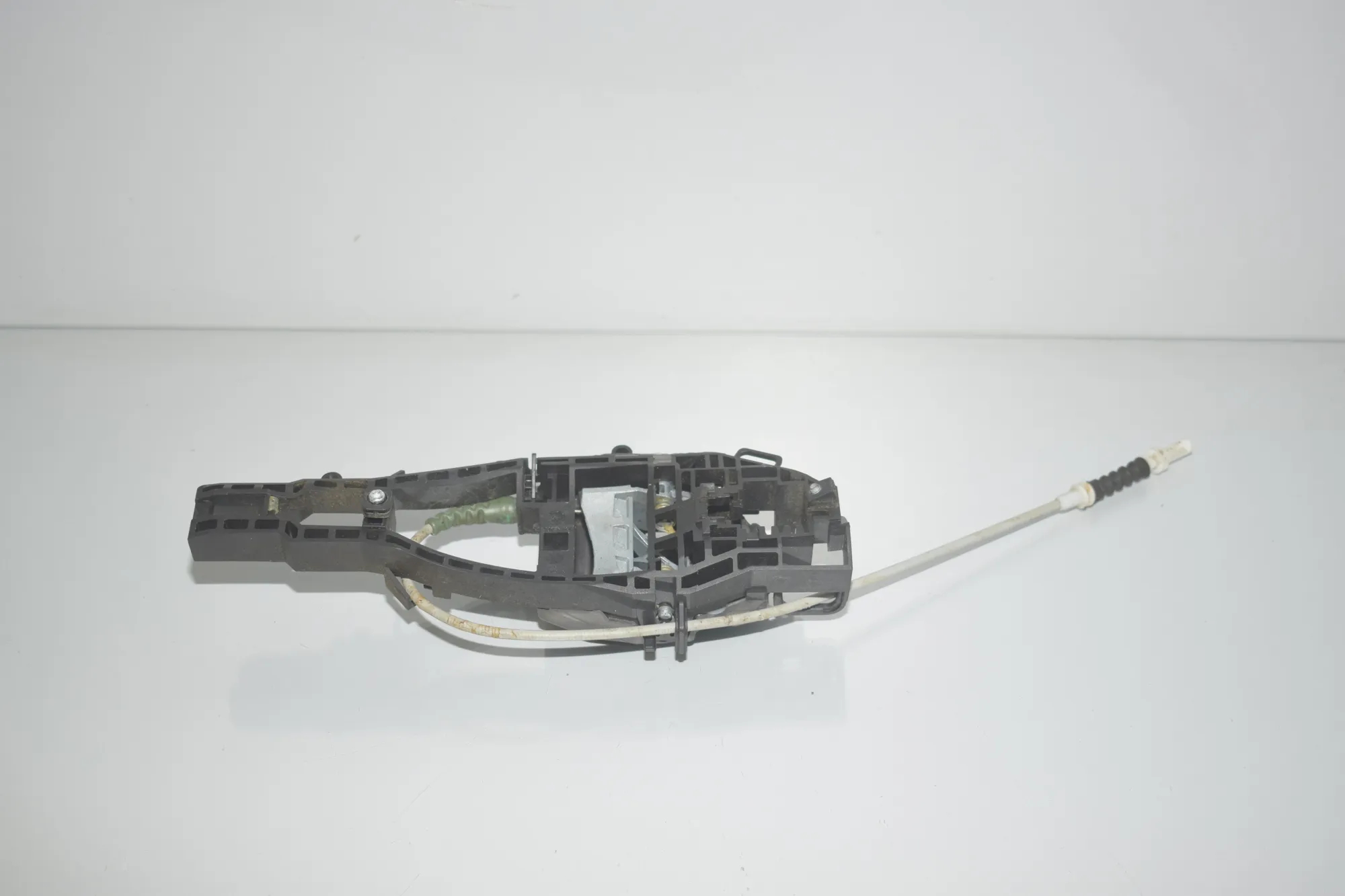 Rear Right Door Interior Handle Frame – OEM 7332268 · BMW 3 (F30, F80) 320 d 2012 – 3