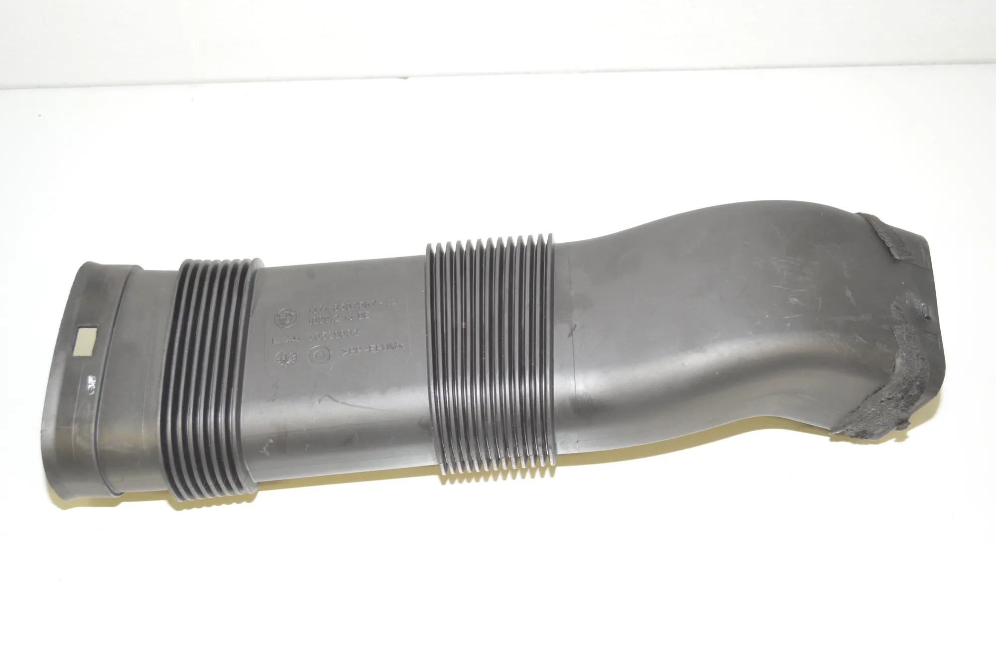 Air Intake Tube – OEM 8507567 · BMW 3 Touring (F31) 330 d 2013