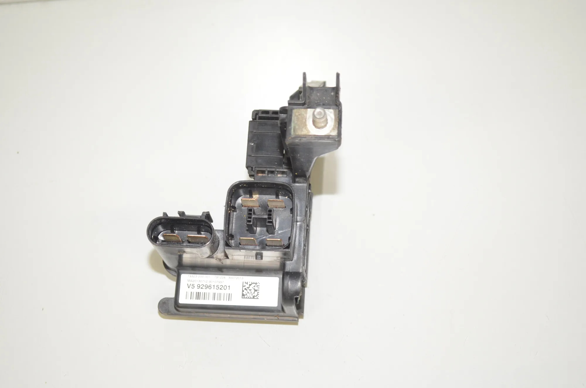 Power Distribution Unit – OEM 9296152 · BMW 3 Touring (F31) 330 d 2013 – 3
