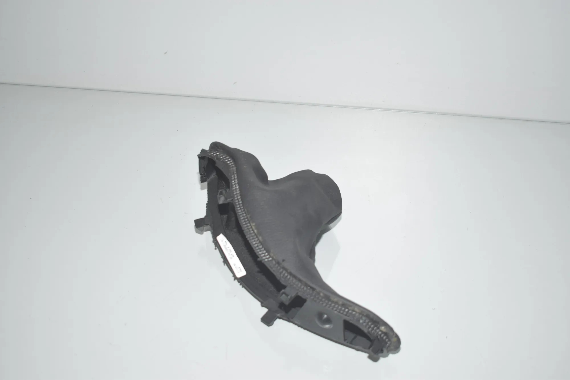 Handbrake Handle Trim – OEM 9235425 · BMW 3 (F30, F80) 320 d 2012 – 4