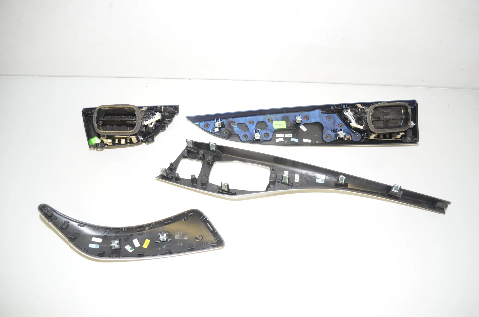 Interior Trim Strips Kit – OEM 8064260 · BMW 2 Cabrio (F23) 220 i 2016 – 3