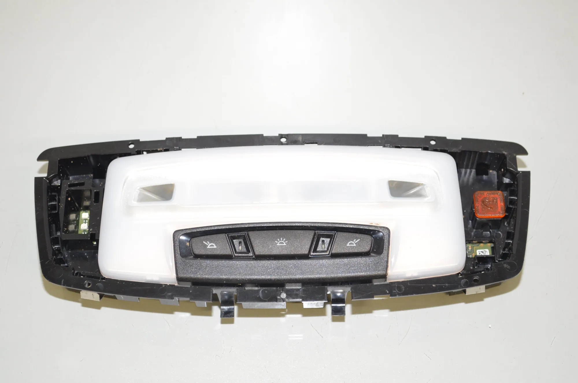 Interior Lighting – OEM 9305794 · BMW 2 Cabrio (F23) 220 i 2016