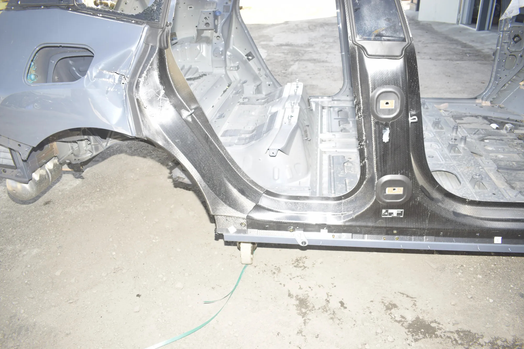 Right Side Metallic Sideskirt Cover · BMW iX (I20) BMW iX (I20) M60 2022 – 3