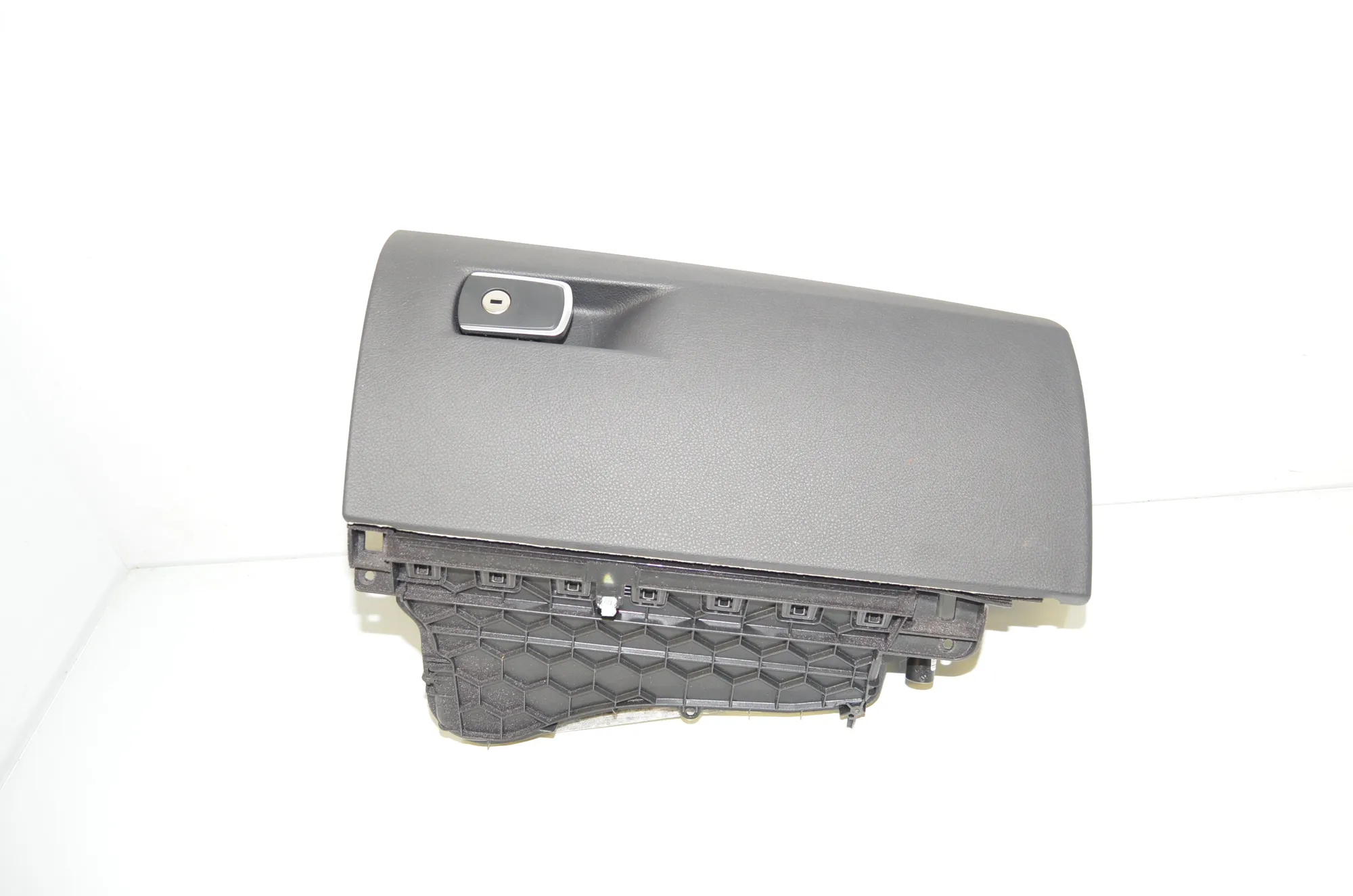 Glove Compartment – OEM 9239345 · BMW 3 Gran Turismo (F34) 320 d 2014