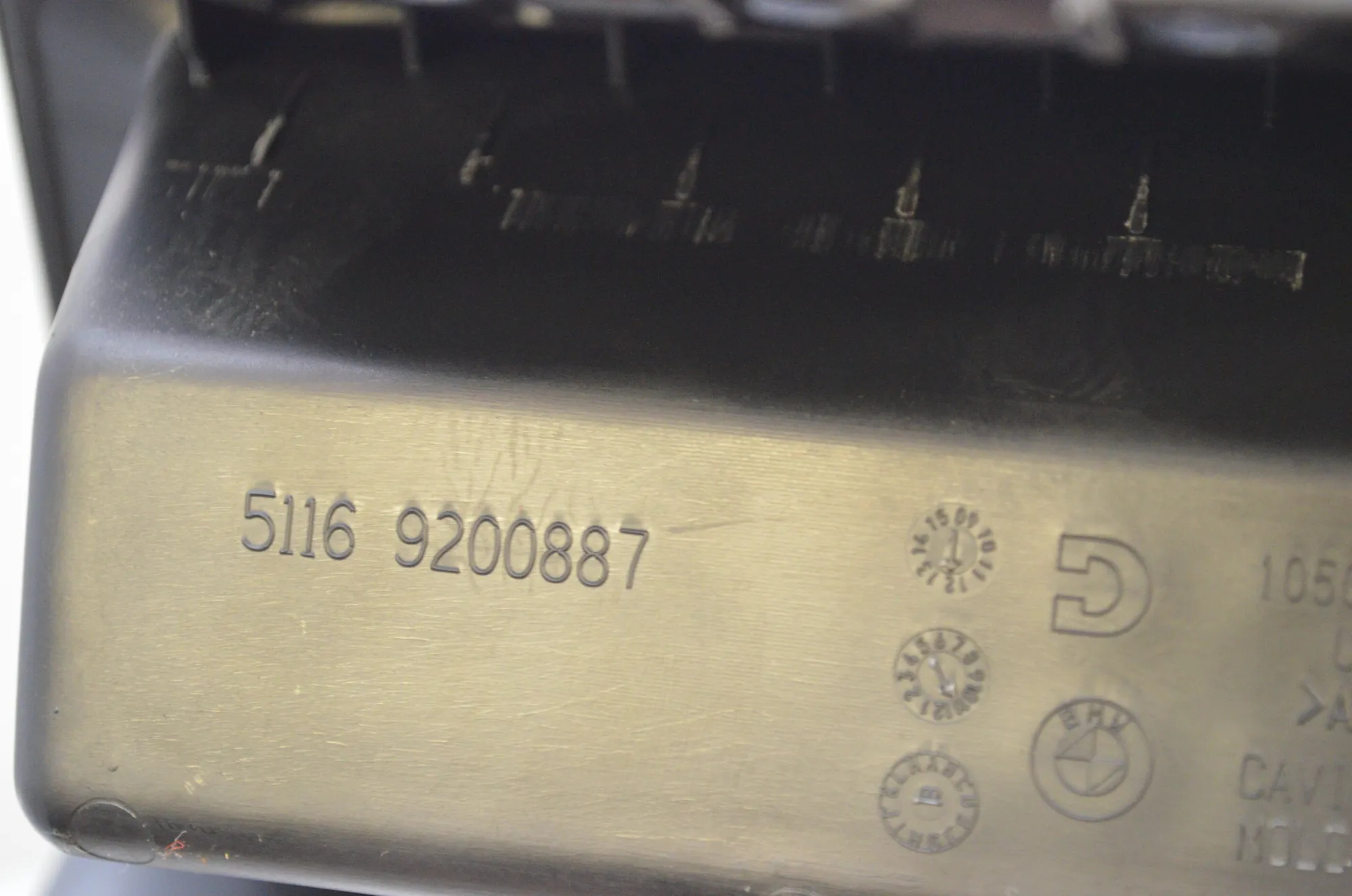 Glove Compartment – OEM 9200887 · BMW X3 (F25) xDrive 20 d 2013 – 4