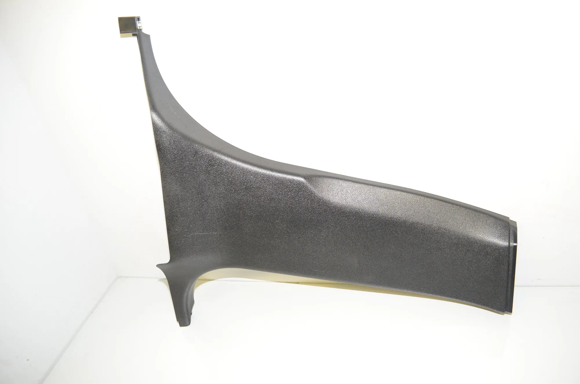 Right Side B Pillar Trim – OEM 7319056 · BMW X3 (F25) xDrive 20 d 2013