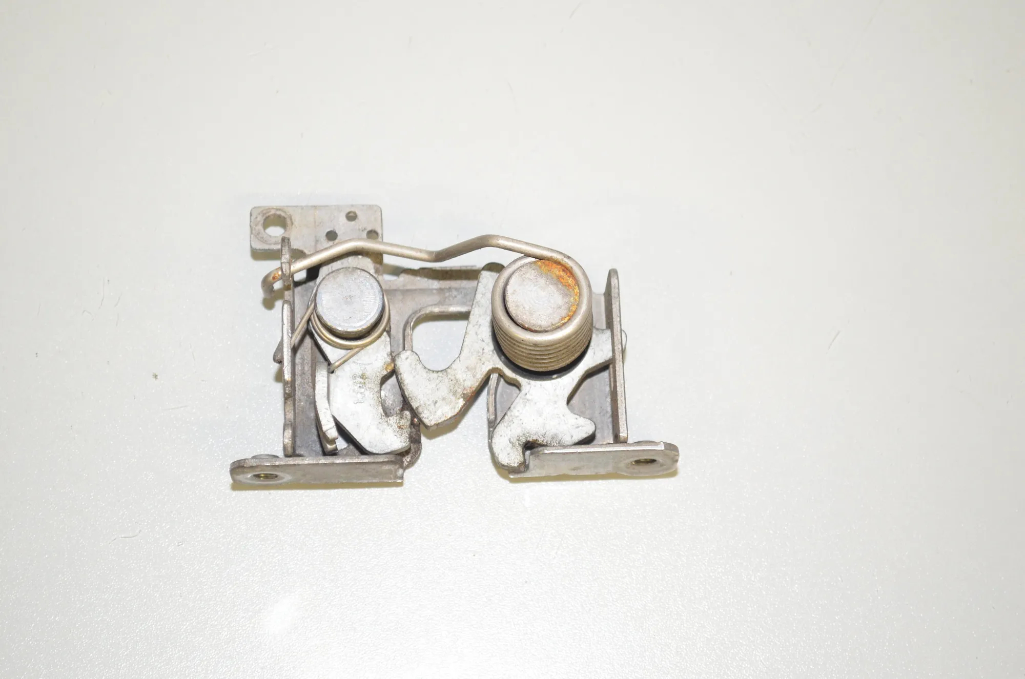 Bonnet Lock – OEM 7210731 · BMW X3 (F25) xDrive 20 d 2013 – 4