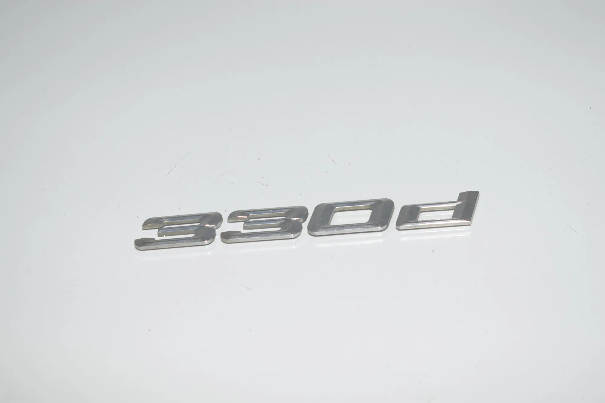 Car Manufacturer Badge Emblem – OEM 7289833 · BMW 3 Touring (F31) 330 d 2013 – 3