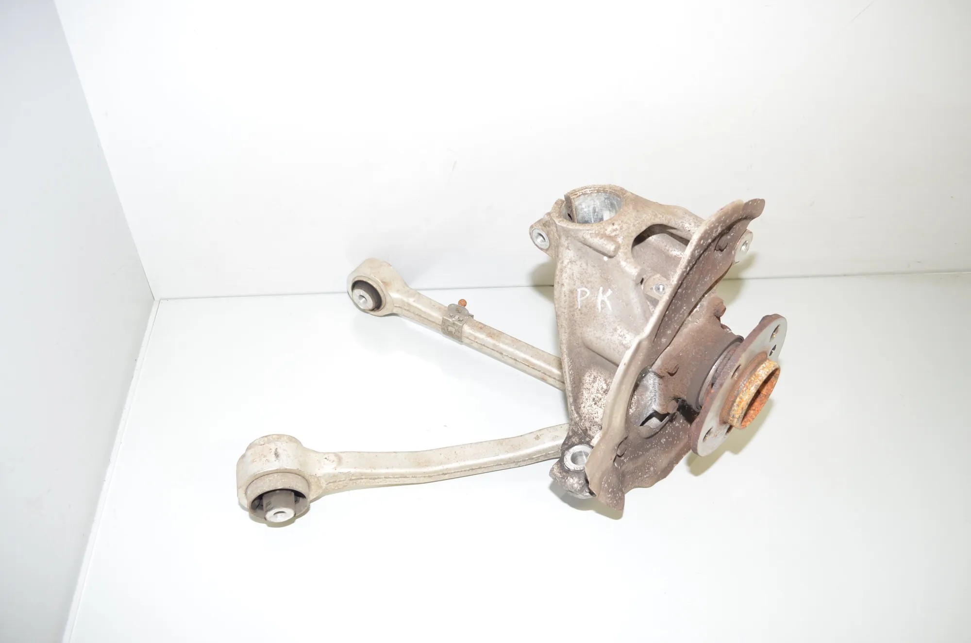 Front Left Wheel Hub – OEM 6852159 · BMW i3 (I01) Electric 2019 – 2