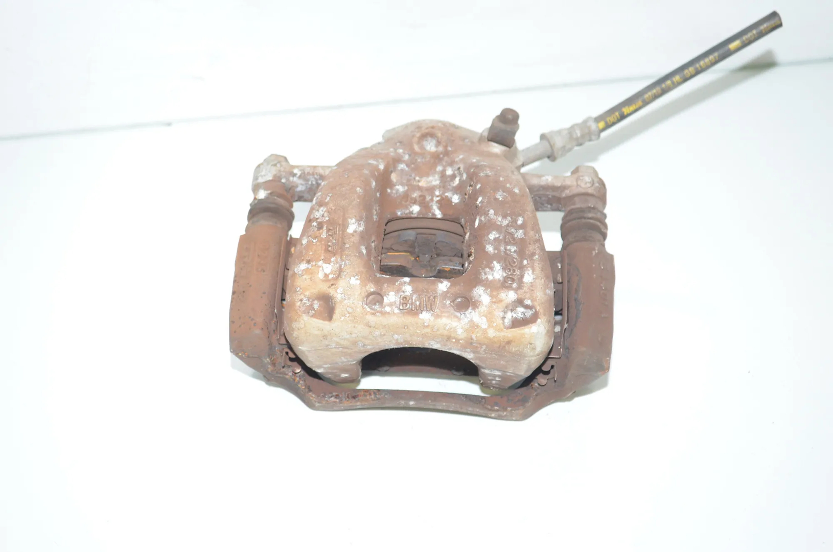 Front Right Brake Caliper – OEM 6860270 · BMW i3 (I01) Electric 2019 – 2