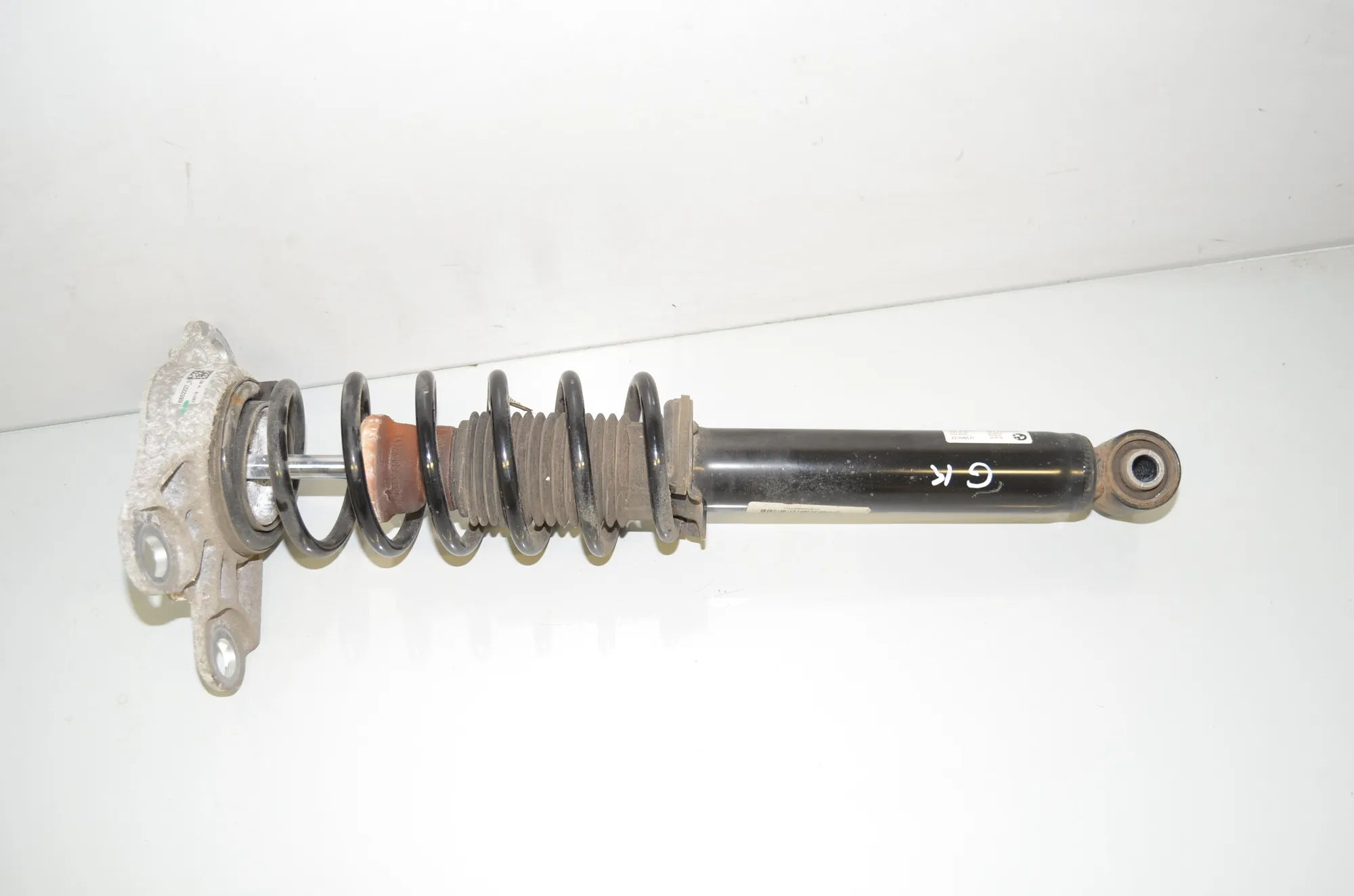 Rear Left Shock Absorber – OEM 6880101 · BMW i3 (I01) Electric 2019