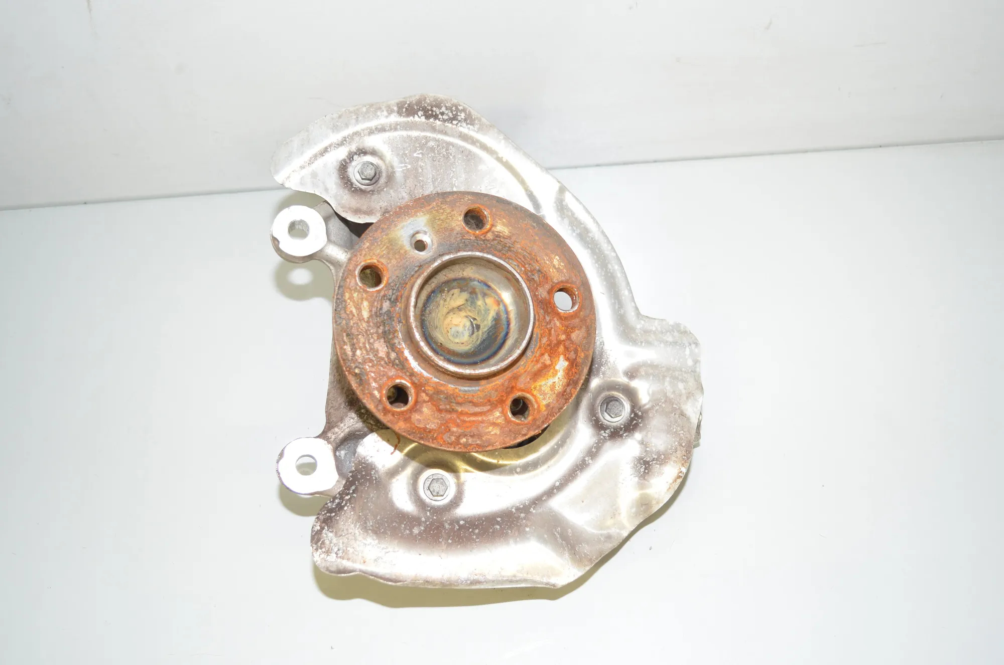 Front Right Wheel Hub – OEM 6852160 · BMW i3 (I01) BMW i3 (I01) Electric 2015