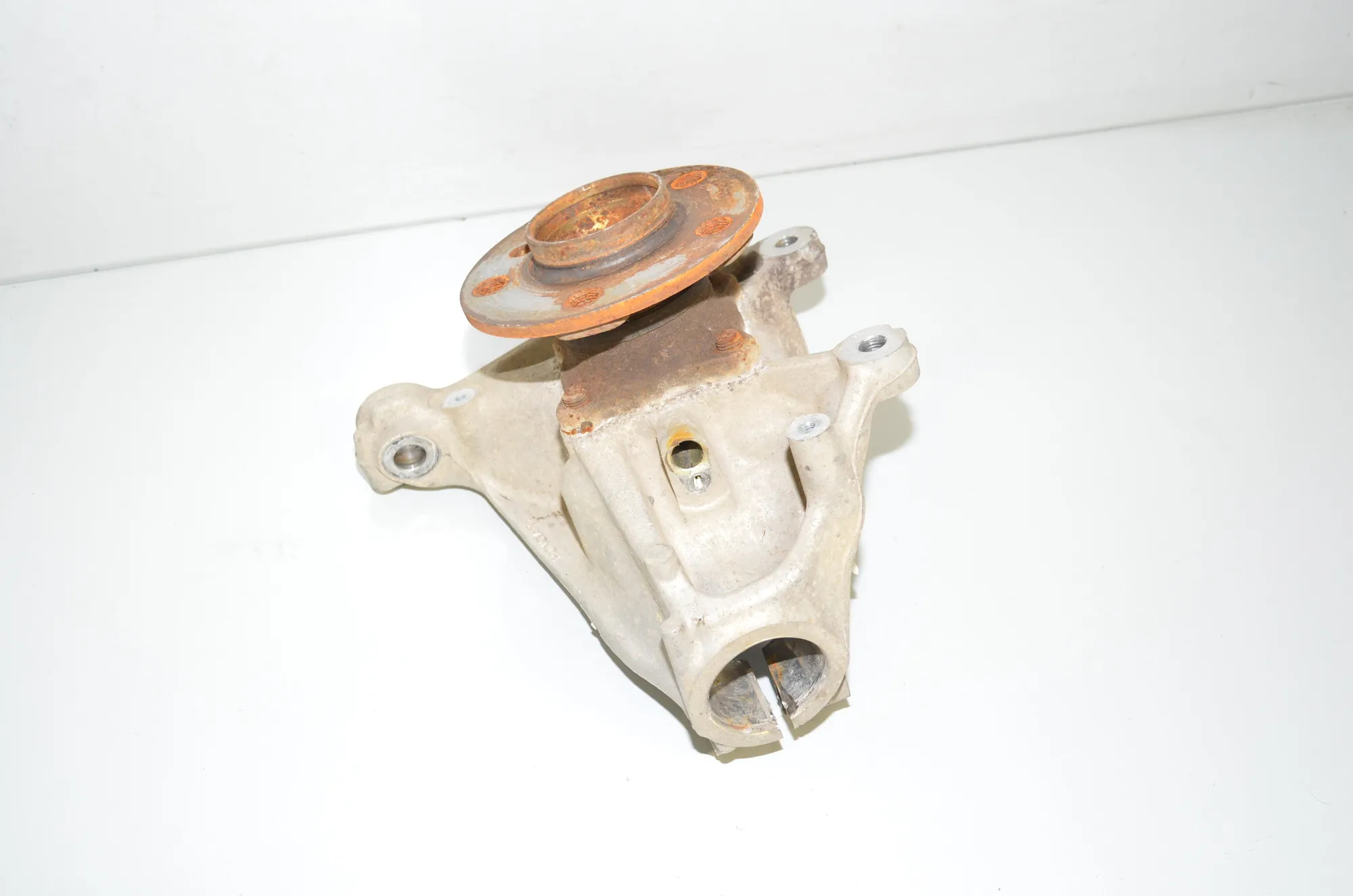 Front Right Wheel Hub – OEM 6852160 · BMW i3 (I01) BMW i3 (I01) Electric 2015 – 2