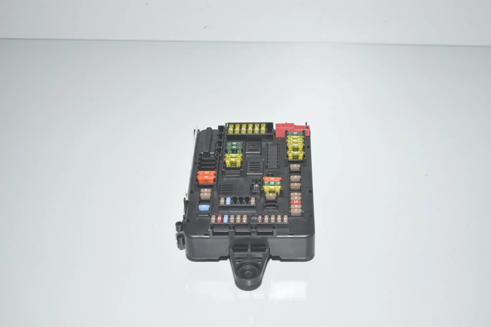 Fuse Box – OEM 9261110 · BMW 3 Touring (F31) 330 d 2013 – 2