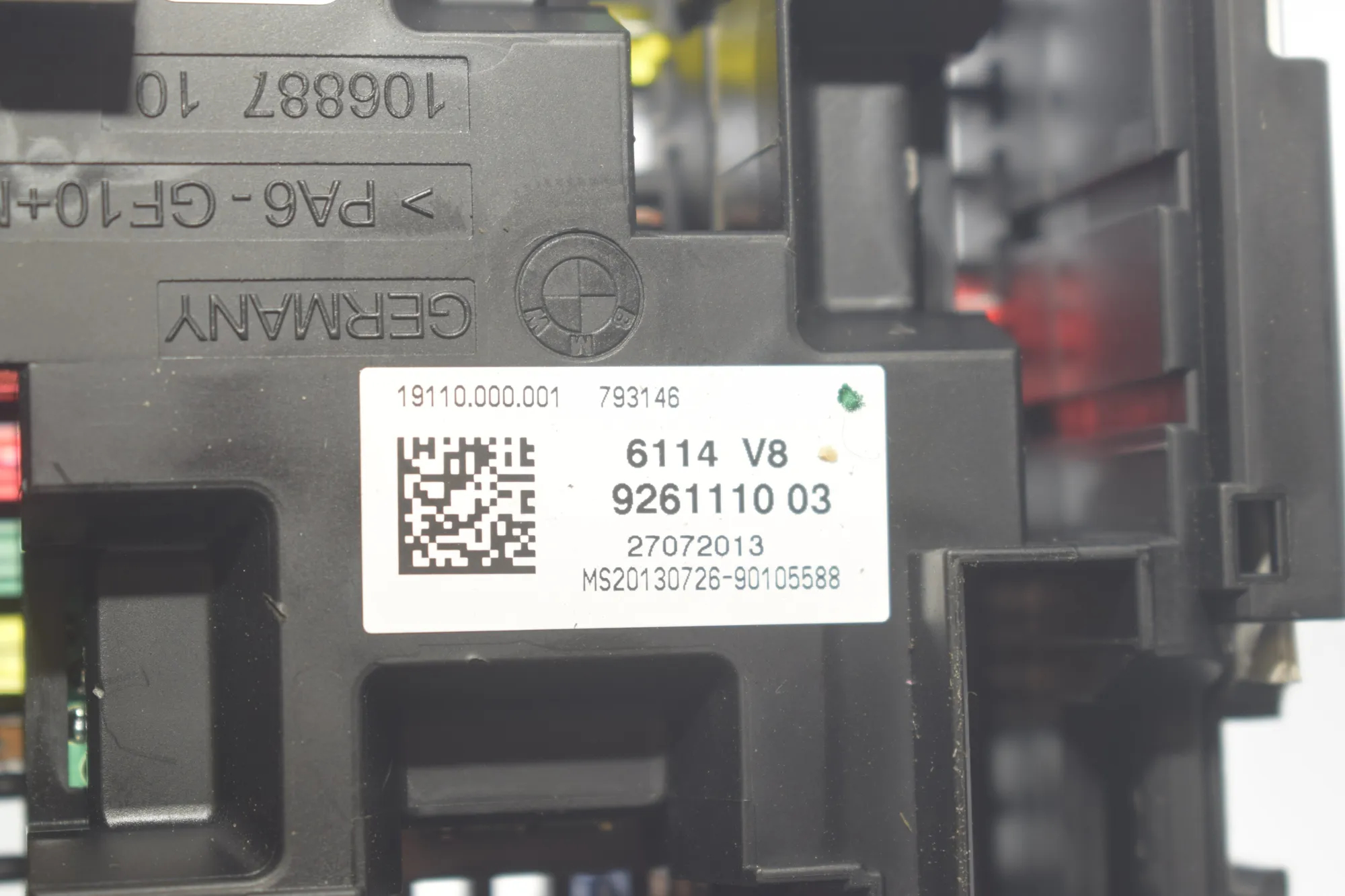Fuse Box – OEM 9261110 · BMW 3 Touring (F31) 330 d 2013 – 4