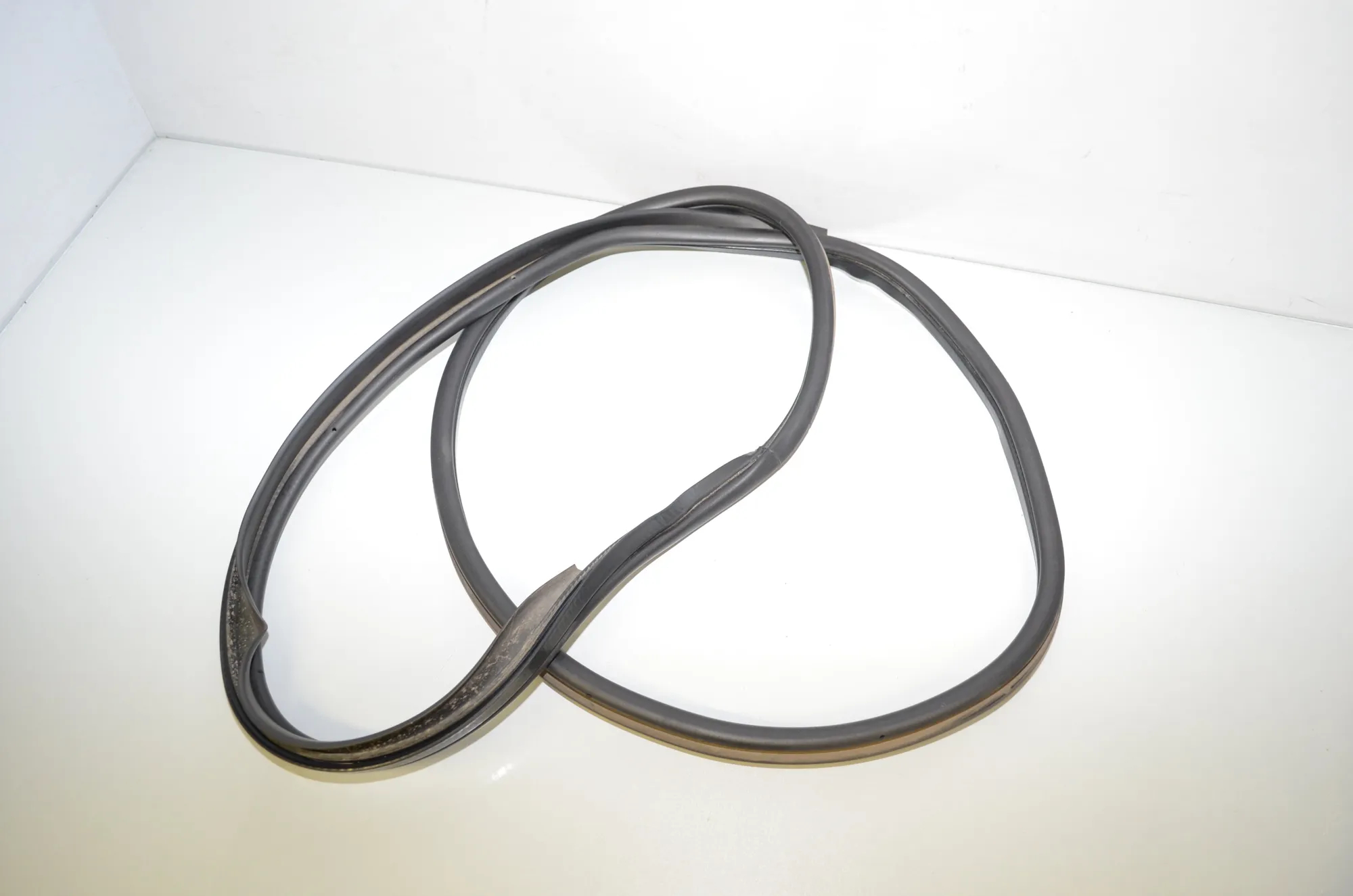 Tailgate Rubber Seal – OEM 7263097 · BMW 3 Touring (F31) 330 d 2013