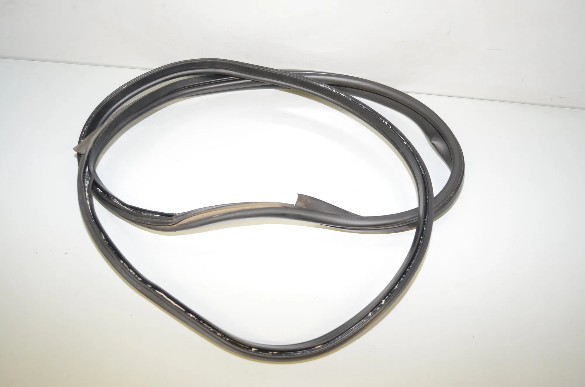 Tailgate Rubber Seal – OEM 7263097 · BMW 3 Touring (F31) 330 d 2013 – 2