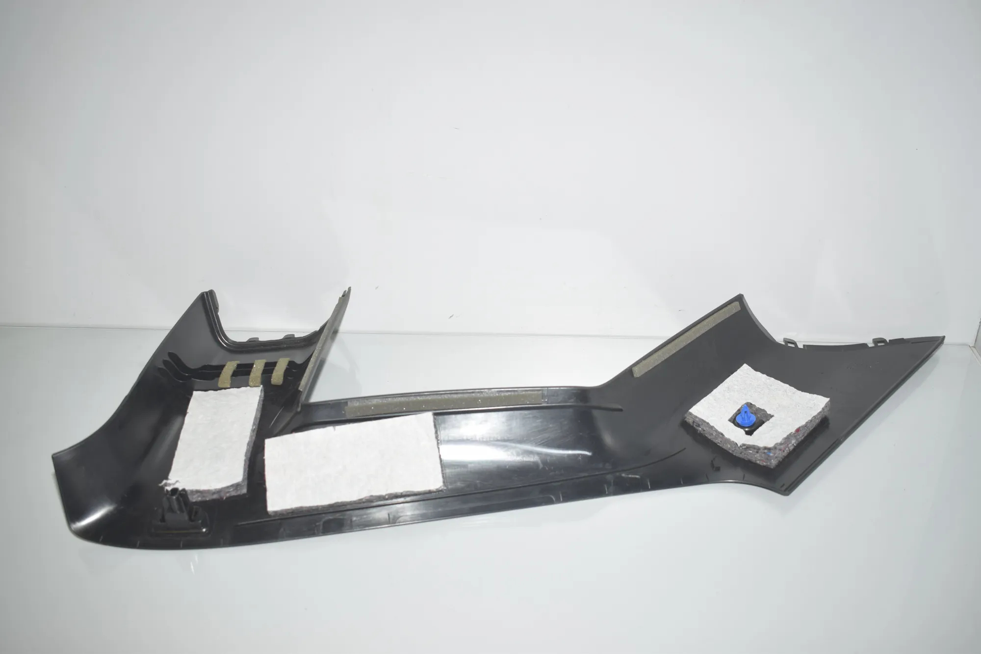 Right Side Pillar Trim – OEM 7275670 · BMW i3 (I01) Electric 2019 – 3