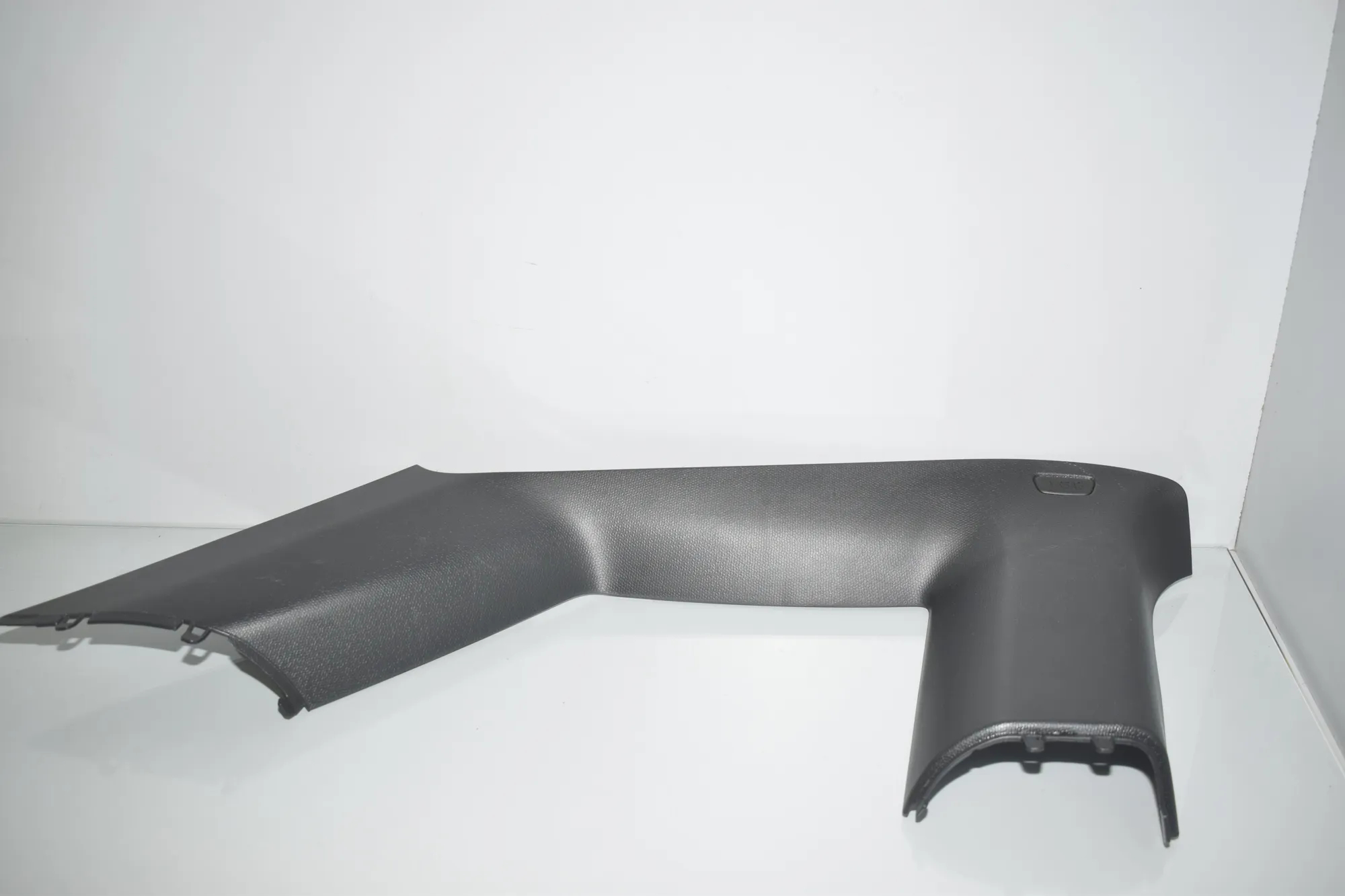 Rear Left Pillar Trim – OEM 7275669 · BMW i3 (I01) Electric 2019 – 3