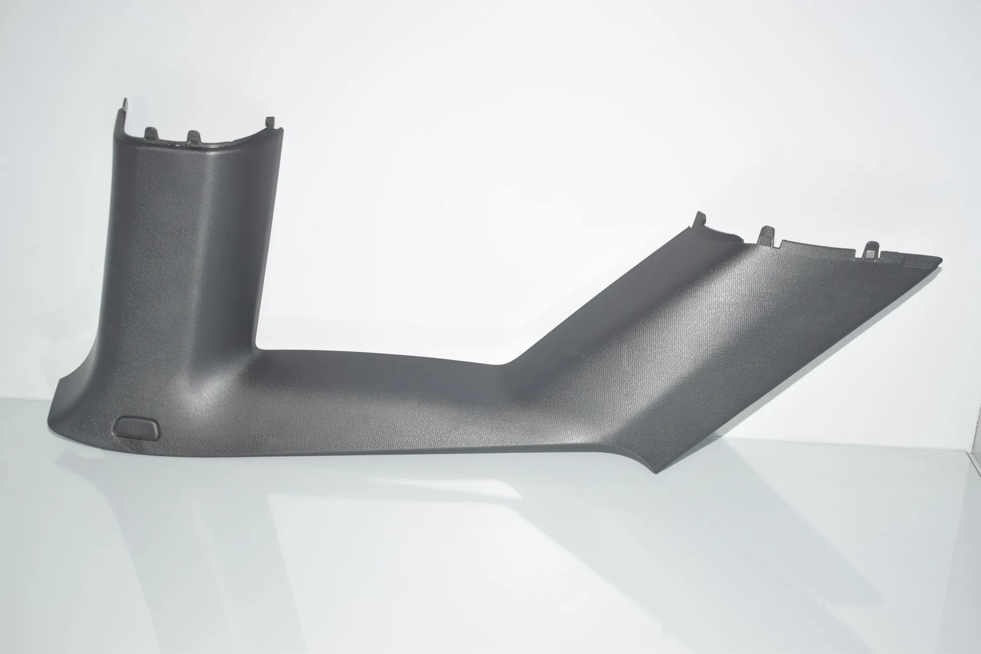 Rear Left Pillar Trim – OEM 7275669 · BMW i3 (I01) Electric 2019