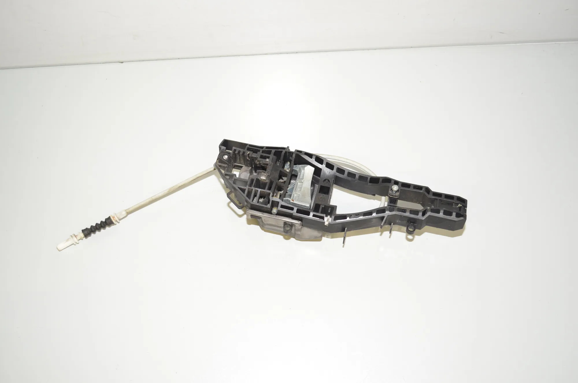 Rear Right Door Interior Handle Frame – OEM 7332268 · BMW 3 Touring (F31) 330 d 2013