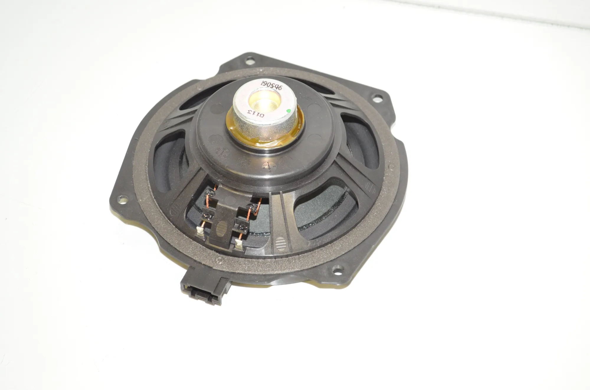 Subwoofer – OEM 8715684 · BMW i3 (I01) Electric 2019 – 4
