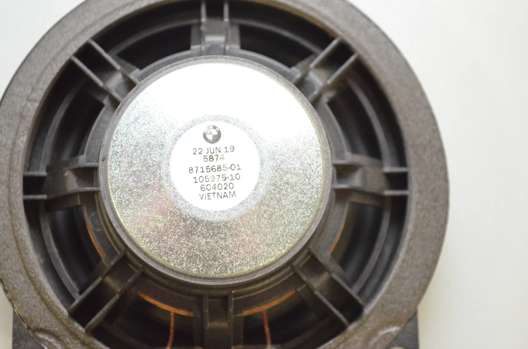 Front Right Door Speaker – OEM 8715685 · BMW i3 (I01) Electric 2019 – 4