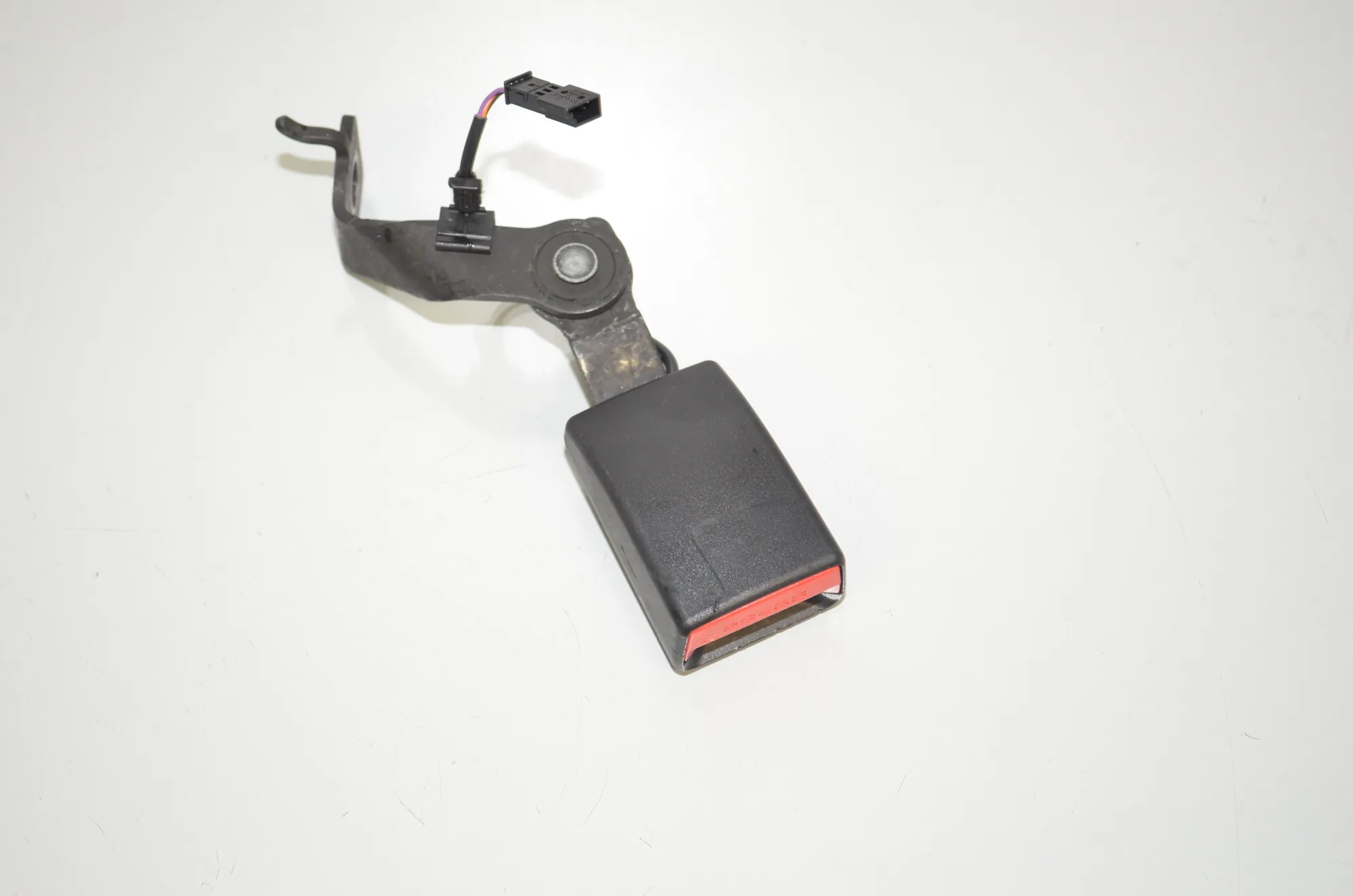 Rear Left Seat Buckle – OEM 7373202 · BMW 3 Gran Turismo (F34) 320 d 2014 – 2