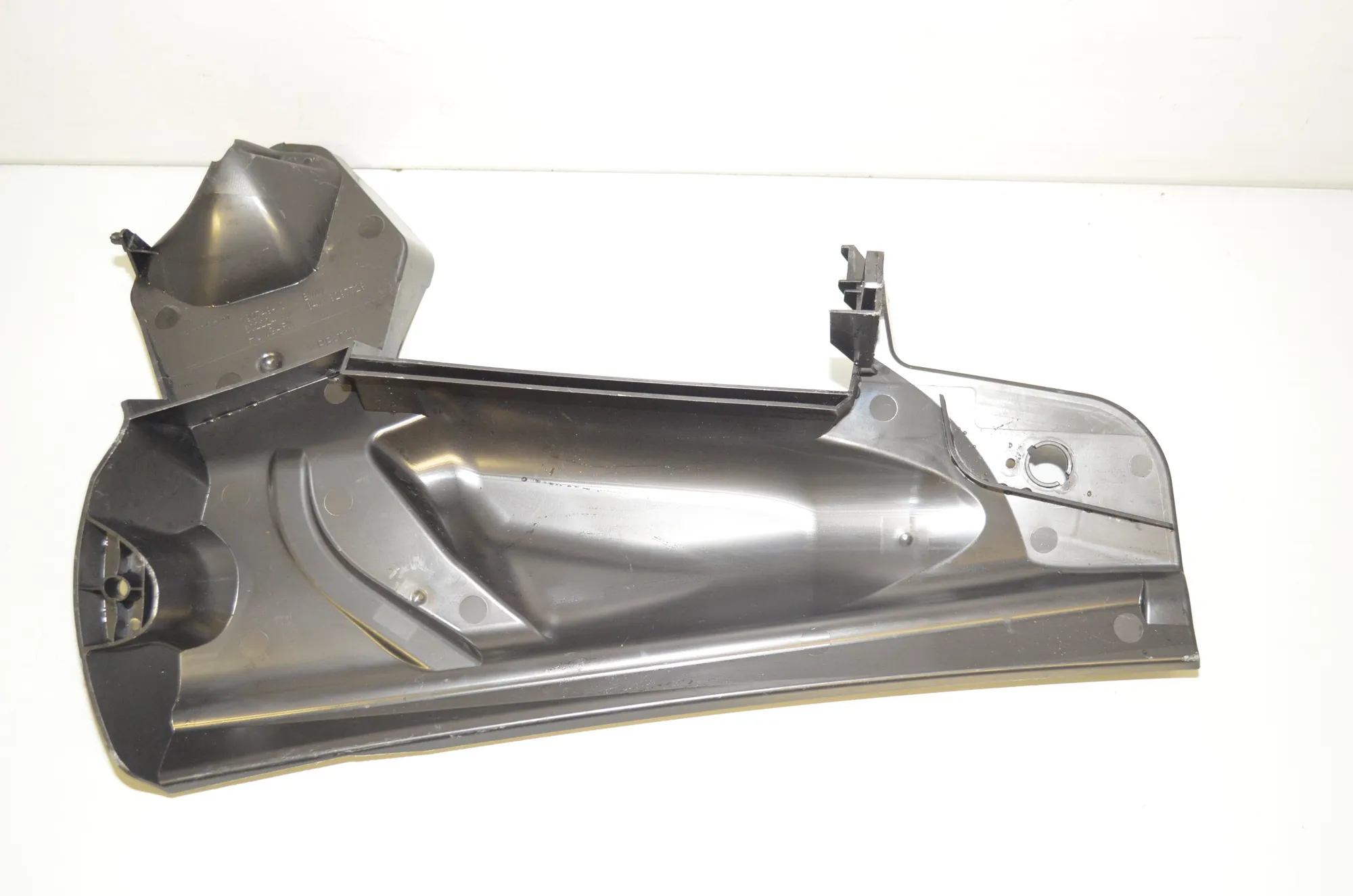 Other Engine Compartment Parts – OEM 9297729 · BMW 3 Gran Turismo (F34) 320 d 2014 – 3