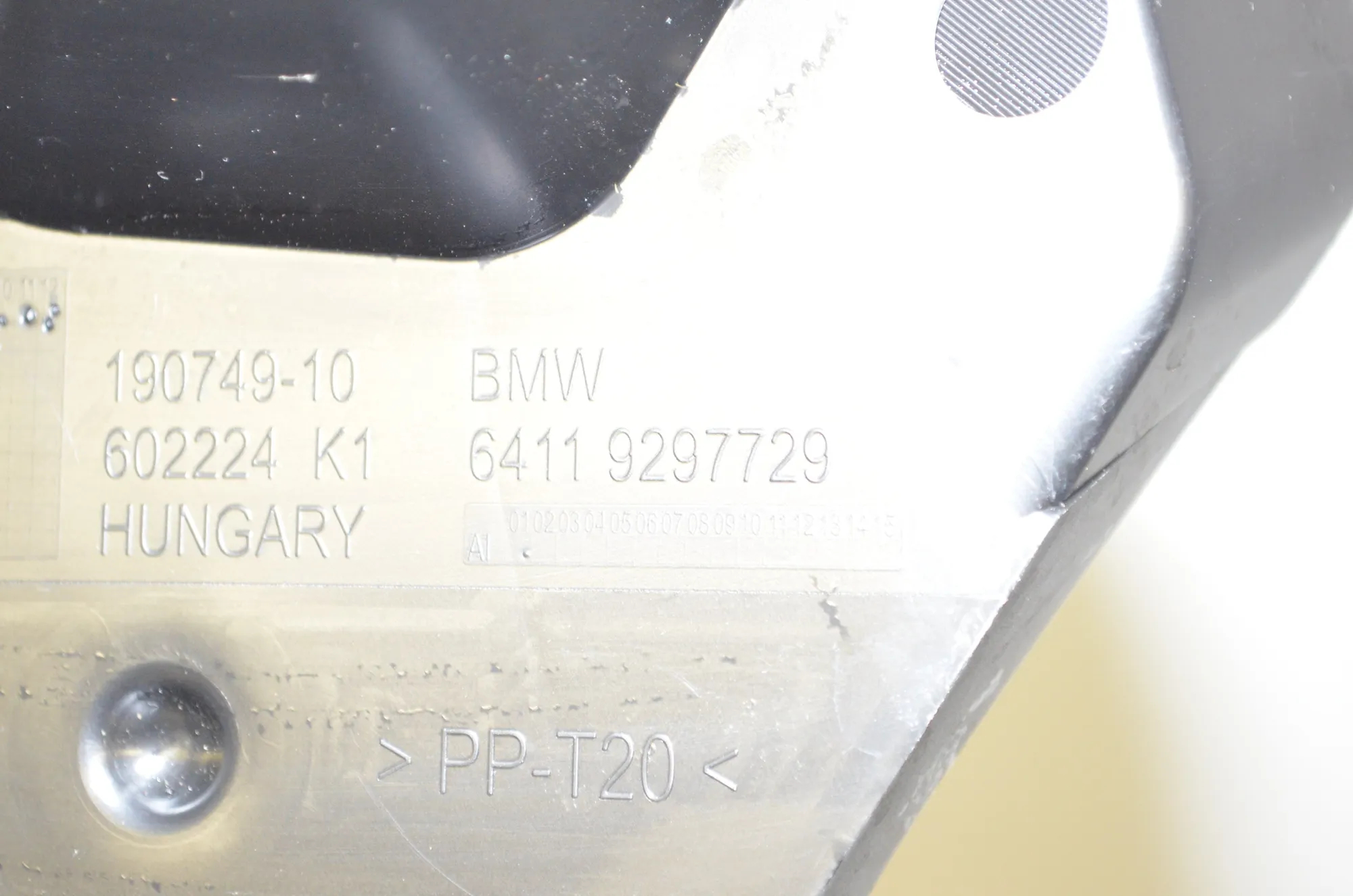 Other Engine Compartment Parts – OEM 9297729 · BMW 3 Gran Turismo (F34) 320 d 2014 – 4