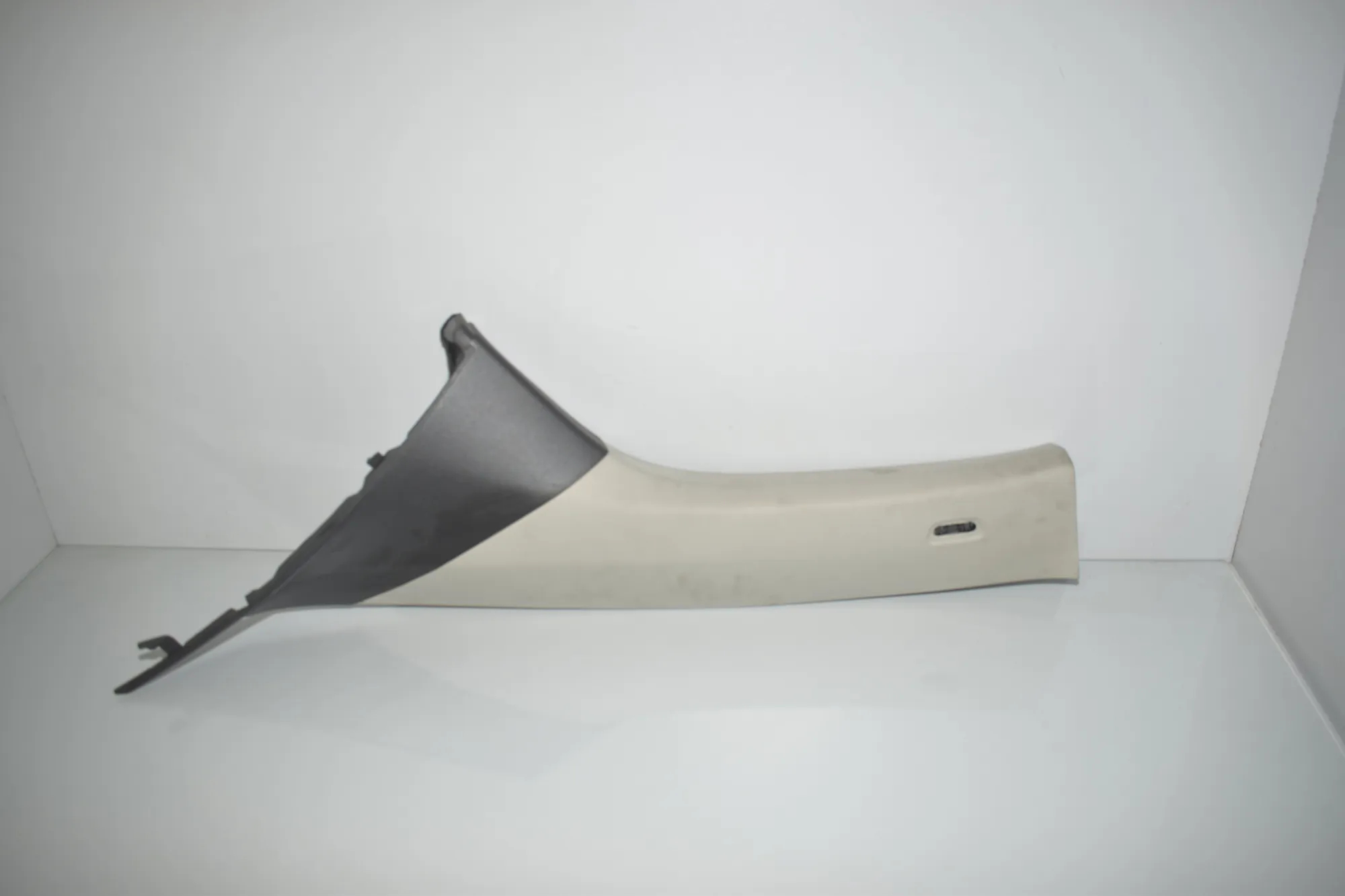 Front Left A Pillar Trim – OEM 7275667 · BMW i3 (I01) Electric 2019 – 2