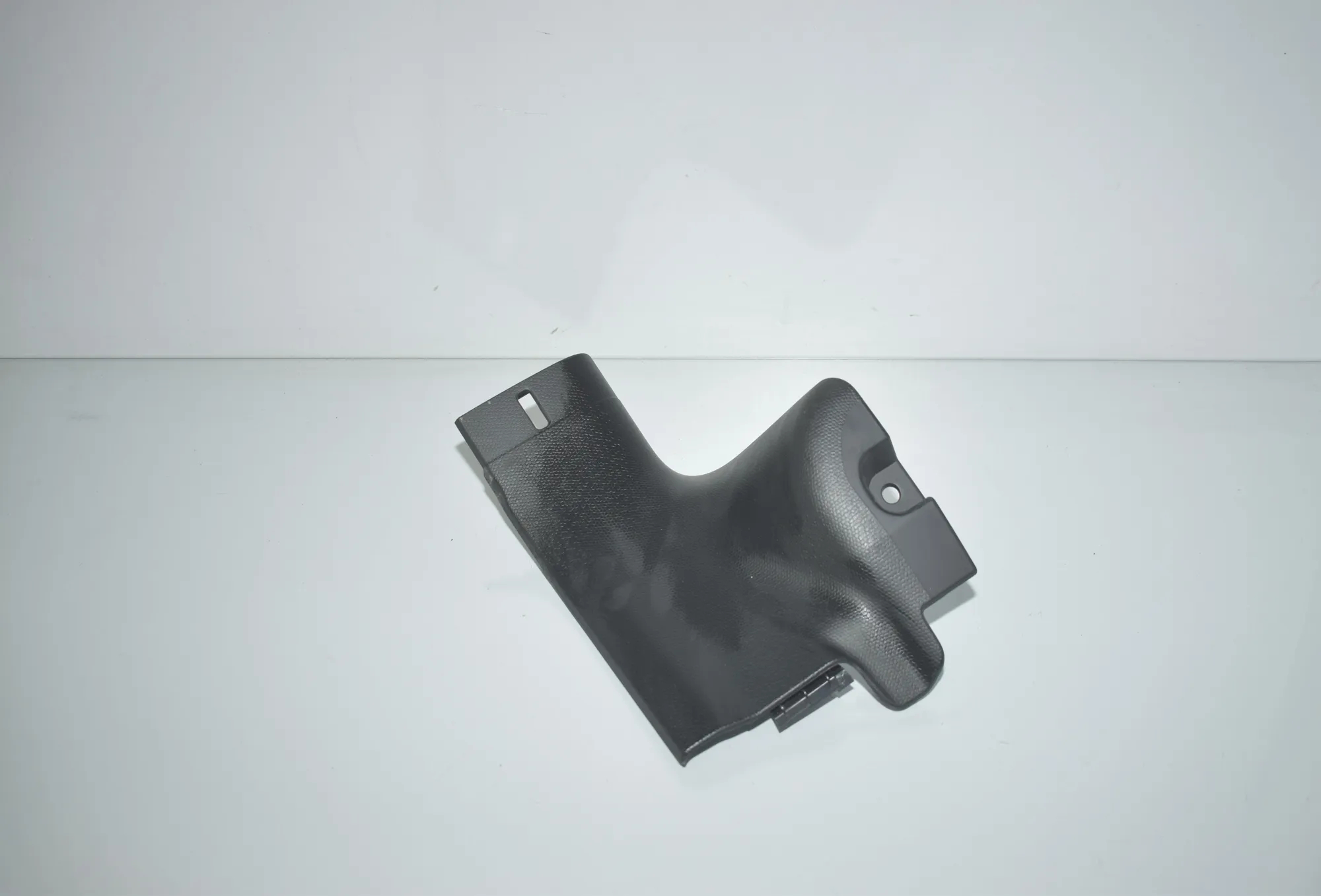Rear Left Interior Step Trim – OEM 7272381 · BMW i3 (I01) Electric 2019