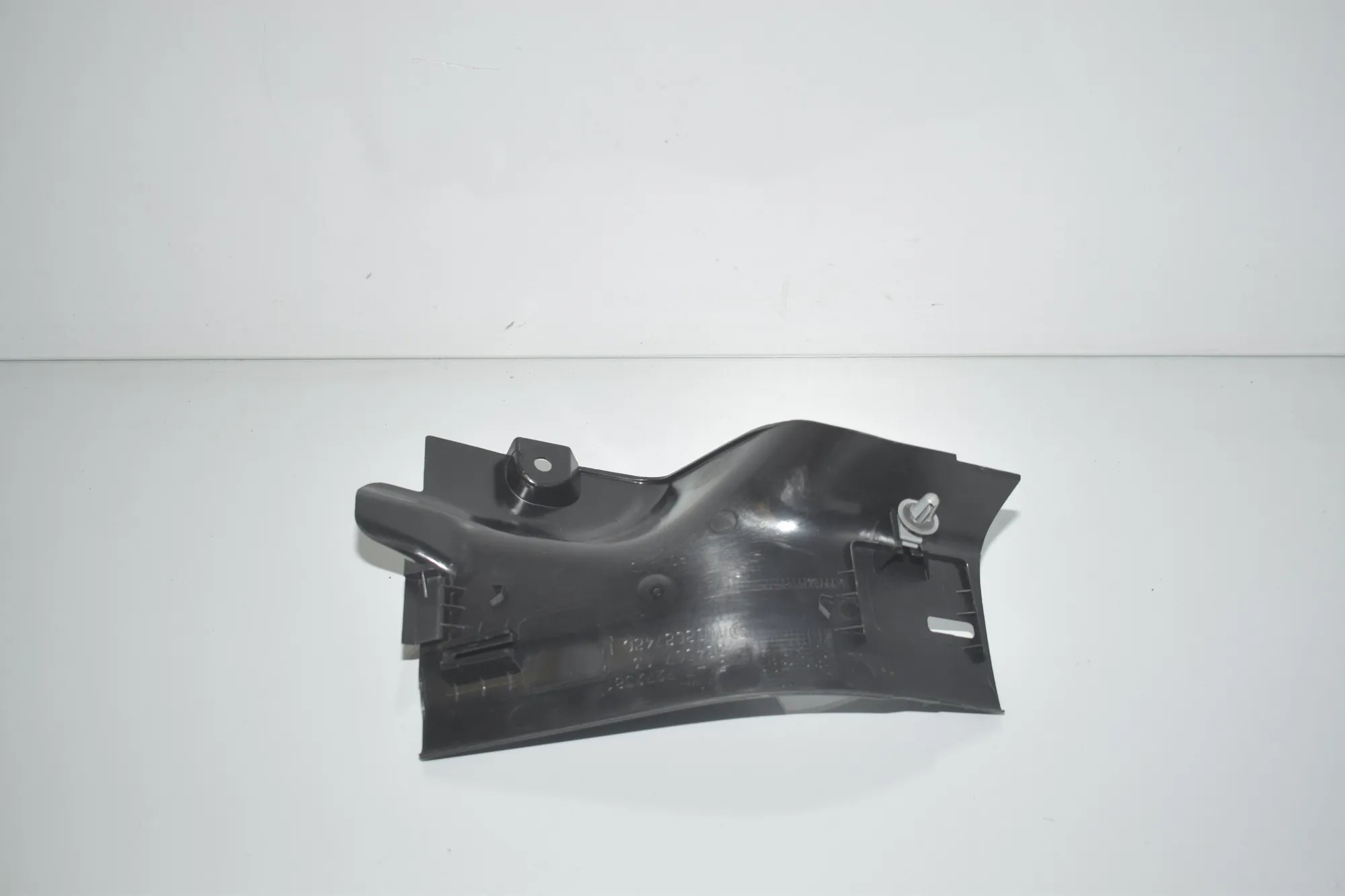 Rear Left Interior Step Trim – OEM 7272381 · BMW i3 (I01) Electric 2019 – 3