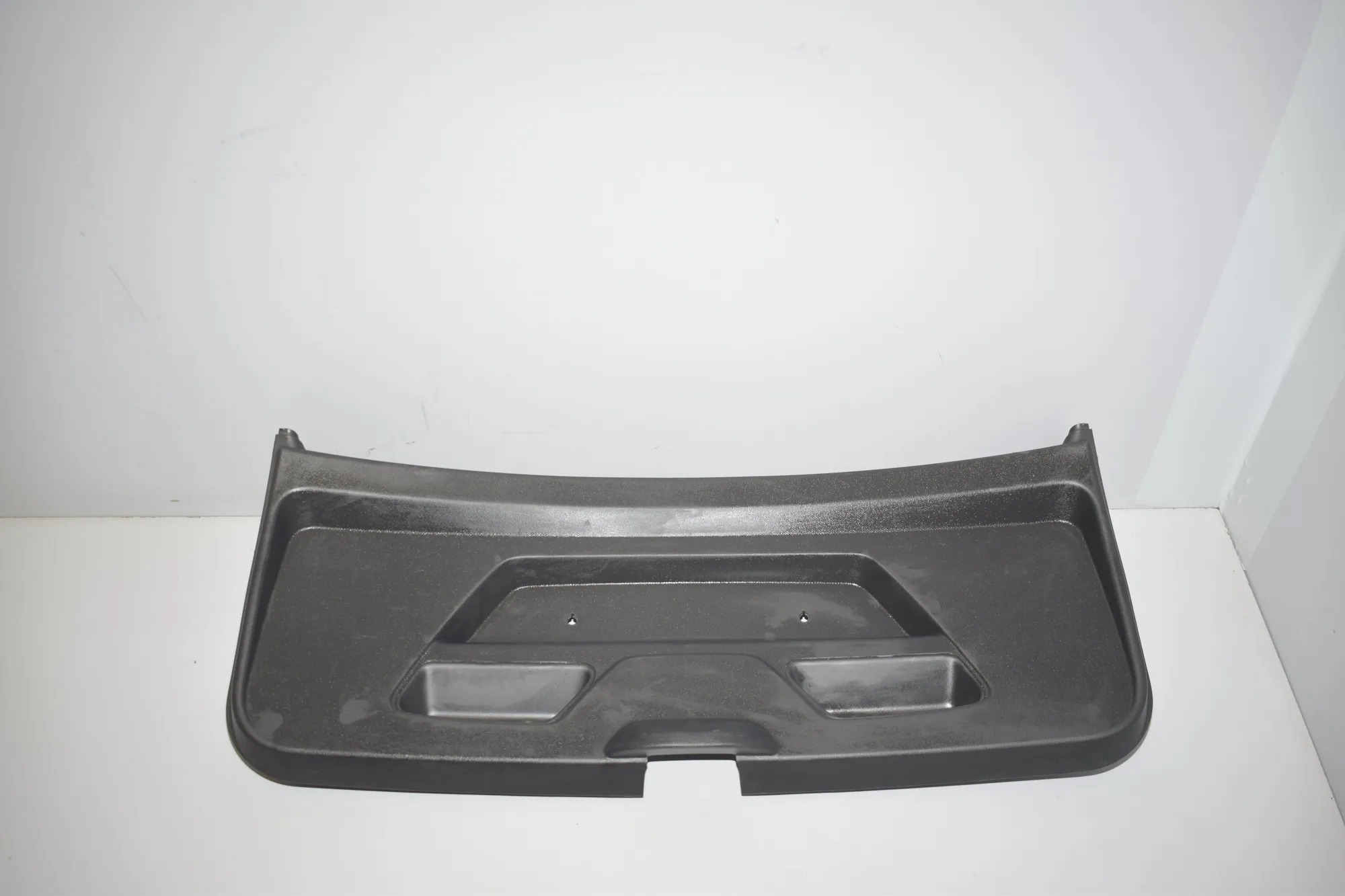 Tailgate Bootlid Cover Trim – OEM 7305089 · BMW i3 (I01) Electric 2019