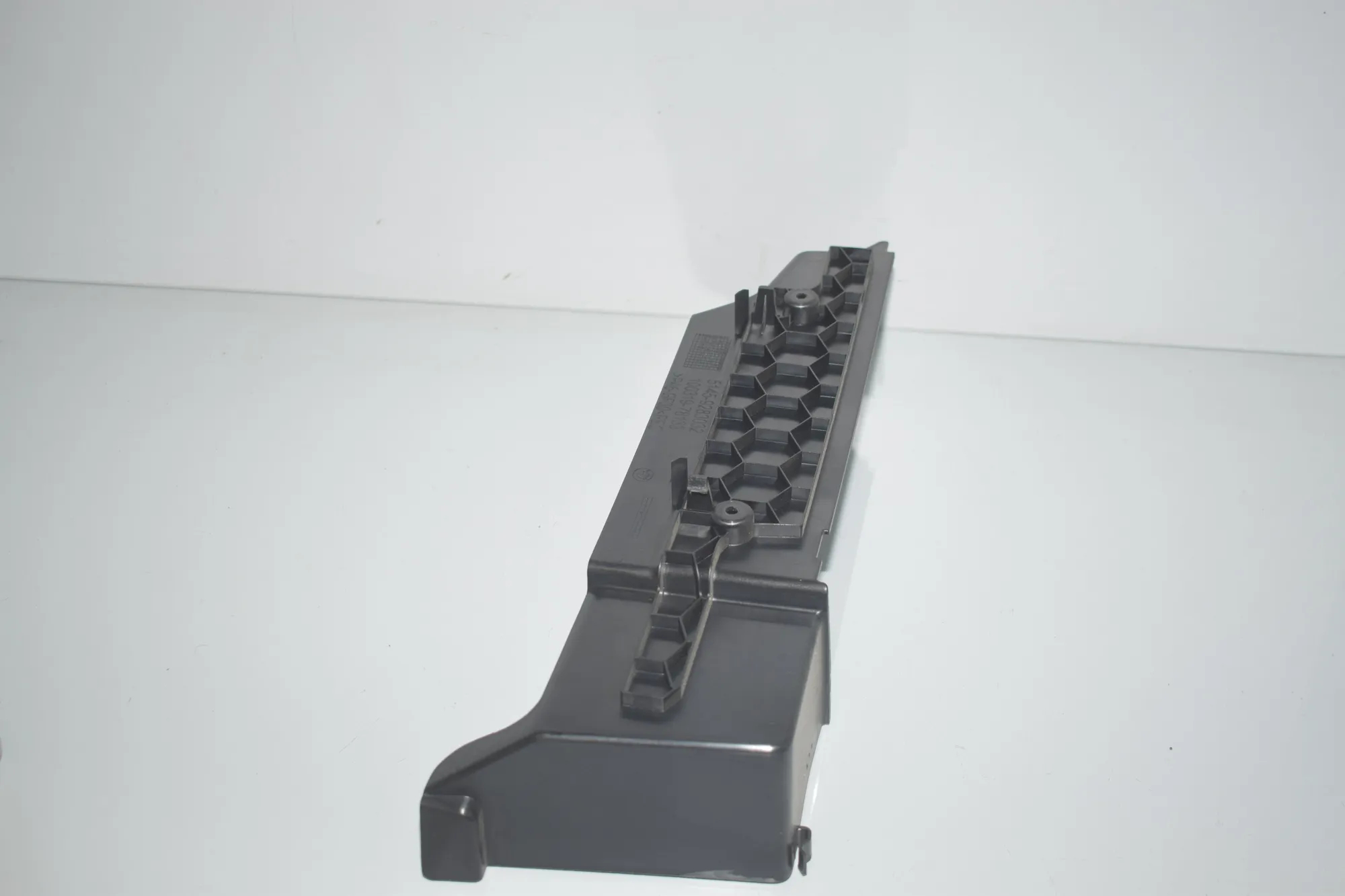 Dashboard Lower Trim – OEM 9283032 · BMW i3 (I01) Electric 2019 – 2