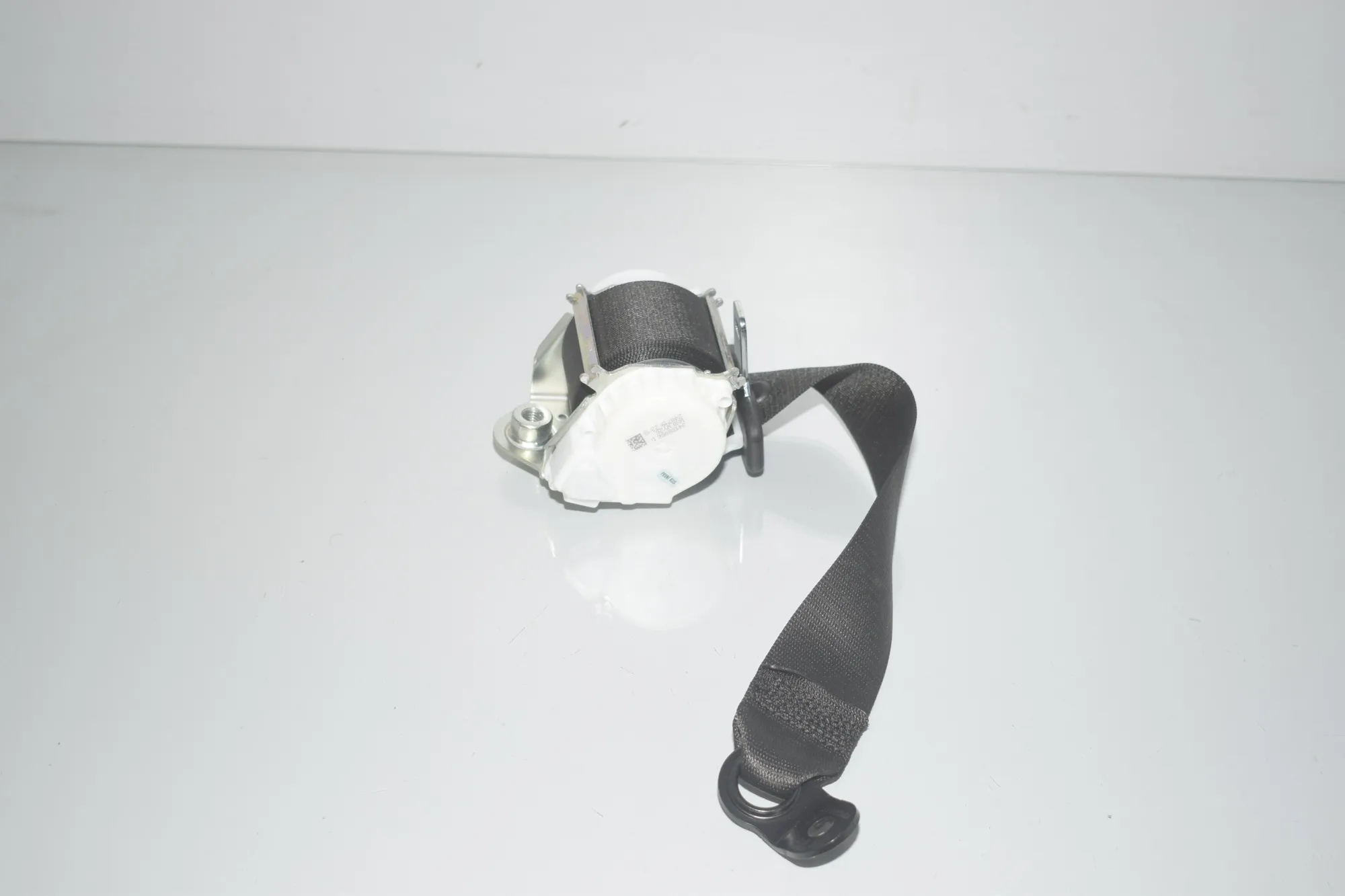 Rear Left Seatbelt – OEM 7305643 · BMW i3 (I01) Electric 2019