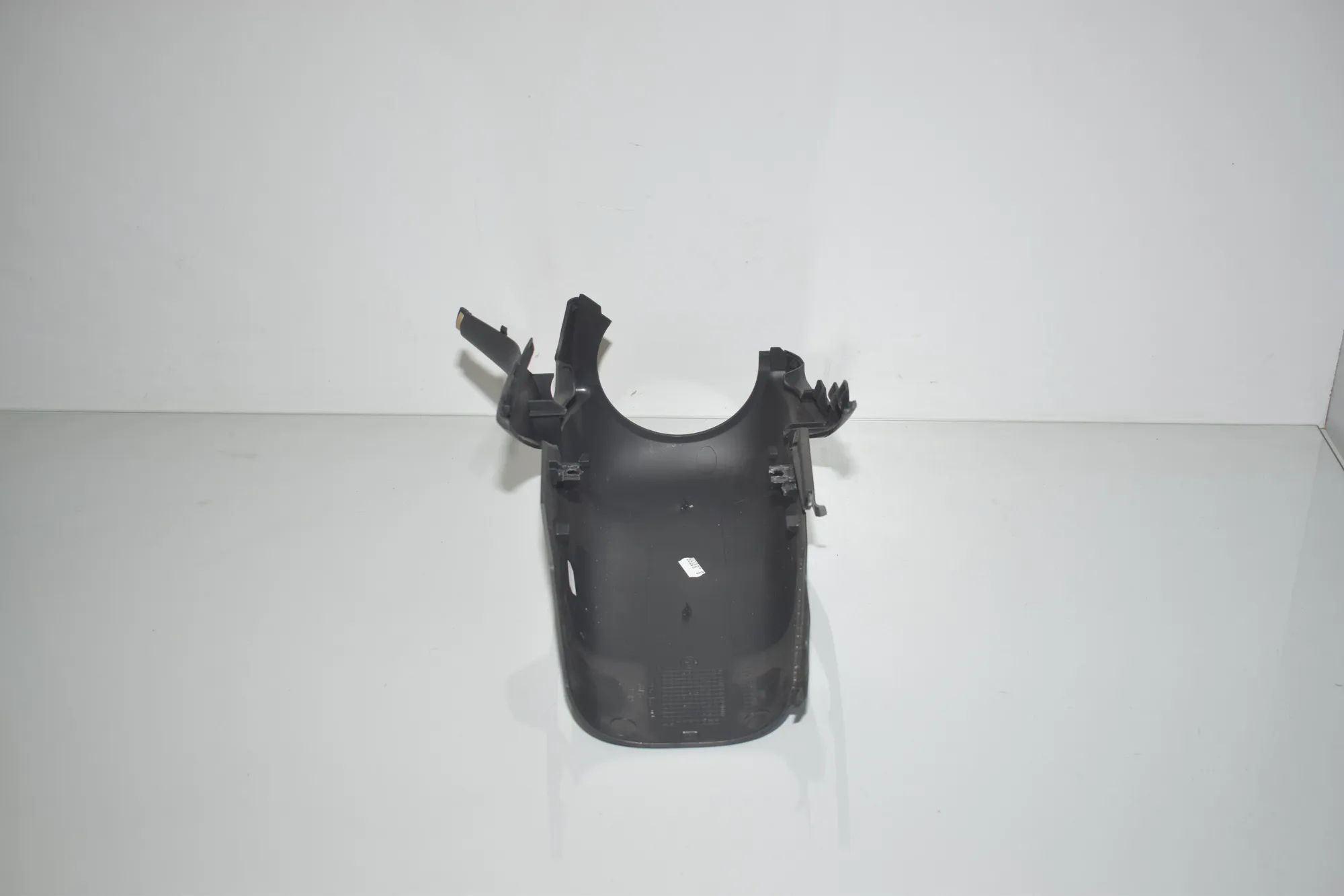 Steering Mechanism Trim – OEM 9262486 · BMW i3 (I01) Electric 2019 – 4