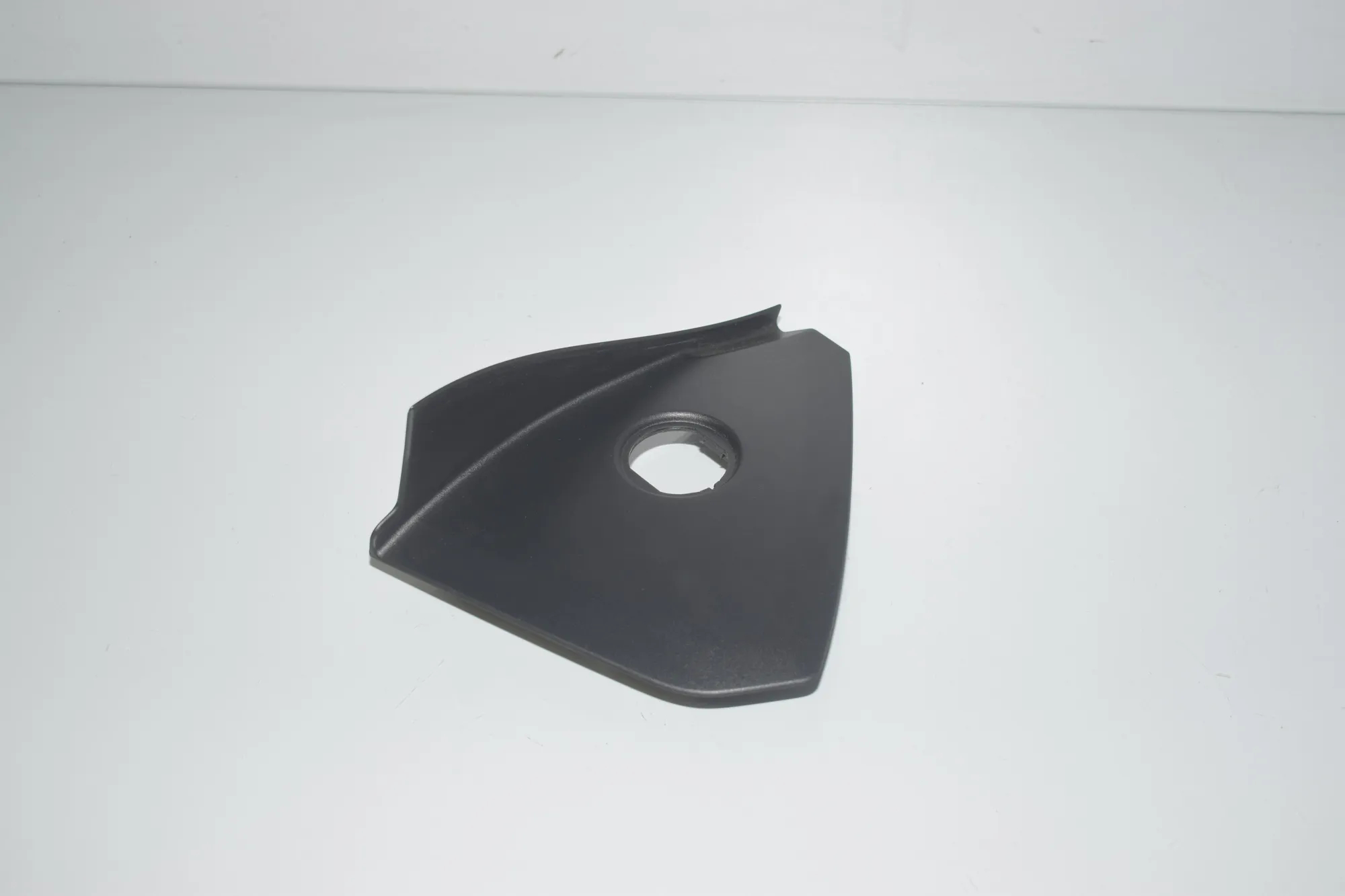Dashboard Side Trim – OEM 9282993 · BMW i3 (I01) Electric 2019